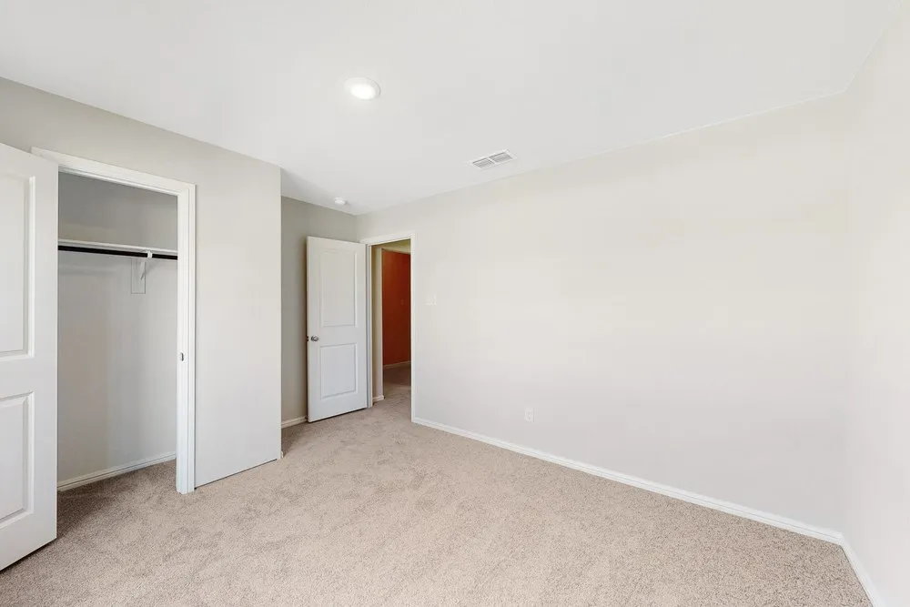 Single Family Residence For Sale in Collin County , 210 Lindenwood Avenue, Melissa, Texas 75454, 4 Bedroom, 3 Bathroom, 2 Garage spaces, 2,119 Sqft, built in 2020, mls#21367544, Real Estate Agent in Melissa, Homes For Sale in Collin county, Homes For Sale in Melissa, Realtor in Melissa Texas, Real Estate Brokerage Independent Realty Texas, Luminita Cordes Realtor