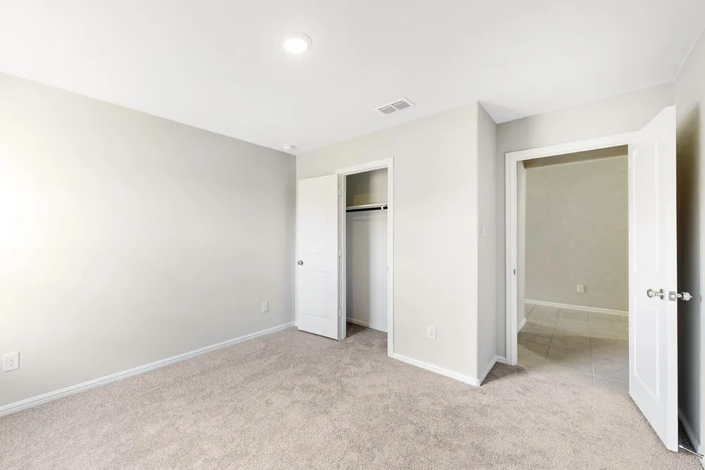 Single Family Residence For Sale in Collin County , 210 Lindenwood Avenue, Melissa, Texas 75454, 4 Bedroom, 3 Bathroom, 2 Garage spaces, 2,119 Sqft, built in 2020, mls#21367544, Real Estate Agent in Melissa, Homes For Sale in Collin county, Homes For Sale in Melissa, Realtor in Melissa Texas, Real Estate Brokerage Independent Realty Texas, Luminita Cordes Realtor