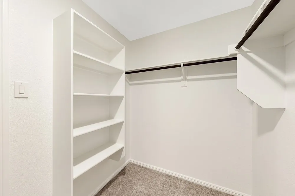 Single Family Residence For Sale in Collin County , 210 Lindenwood Avenue, Melissa, Texas 75454, 4 Bedroom, 3 Bathroom, 2 Garage spaces, 2,119 Sqft, built in 2020, mls#21367544, Real Estate Agent in Melissa, Homes For Sale in Collin county, Homes For Sale in Melissa, Realtor in Melissa Texas, Real Estate Brokerage Independent Realty Texas, Luminita Cordes Realtor