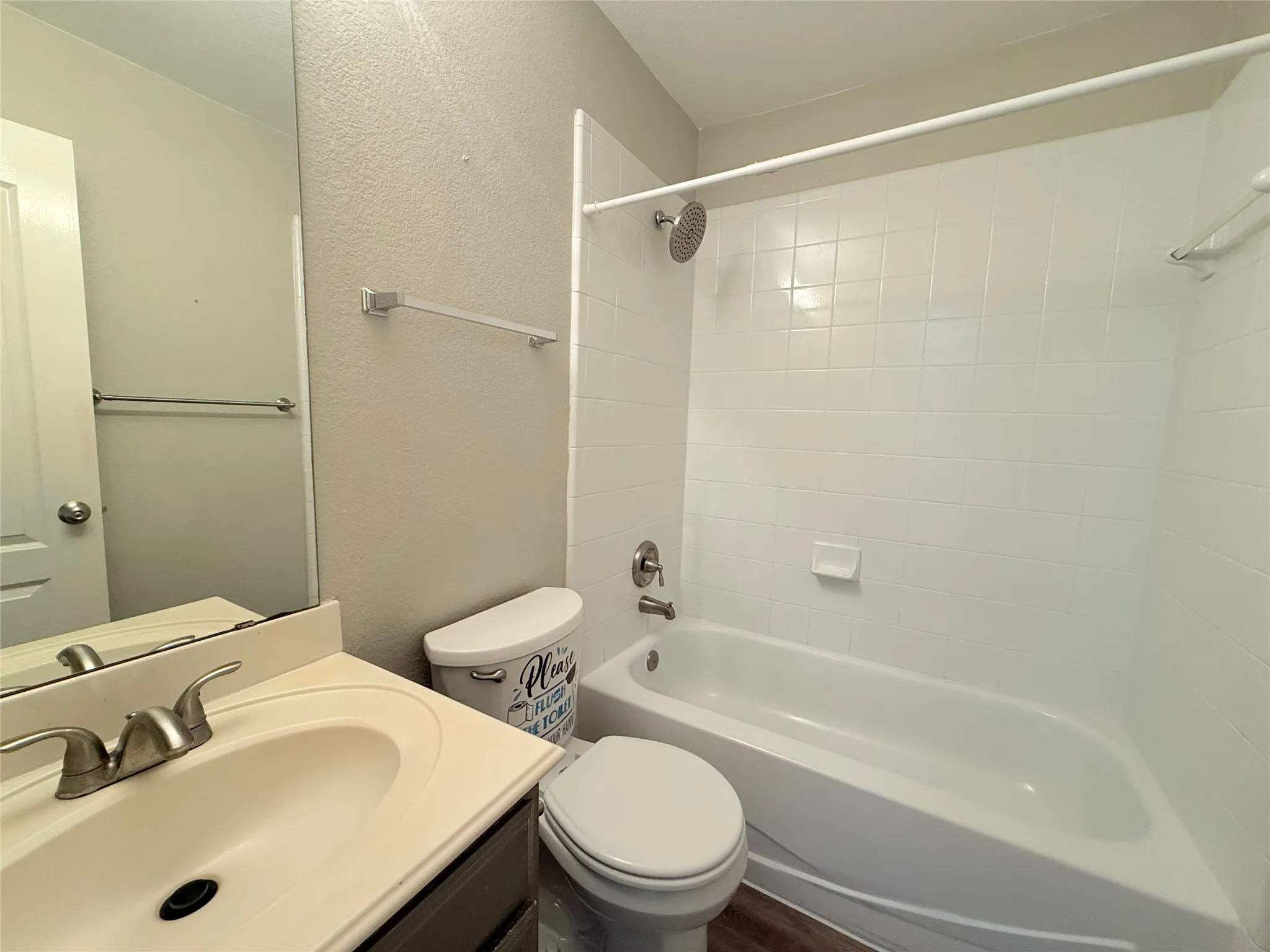 Single Family Residence For Rent in Collin County , 9120 Newport Lane, Mc Kinney, Texas 75071, 3 Bedroom, 2 Bathroom, 2 Garage spaces, 1,535 Sqft, built in 2000, mls#21367435, Real Estate Agent in Mc Kinney, Homes For Rent in Collin county, Homes For Rent in Mc Kinney, Realtor in Mc Kinney Texas, Real Estate Brokerage Independent Realty Texas, Luminita Cordes Realtor