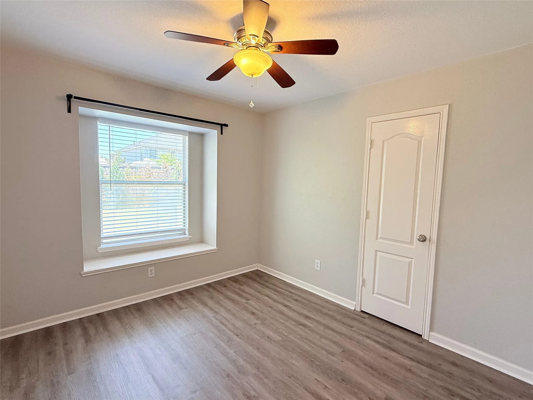 Single Family Residence For Rent in Collin County , 9120 Newport Lane, Mc Kinney, Texas 75071, 3 Bedroom, 2 Bathroom, 2 Garage spaces, 1,535 Sqft, built in 2000, mls#21367435, Real Estate Agent in Mc Kinney, Homes For Rent in Collin county, Homes For Rent in Mc Kinney, Realtor in Mc Kinney Texas, Real Estate Brokerage Independent Realty Texas, Luminita Cordes Realtor