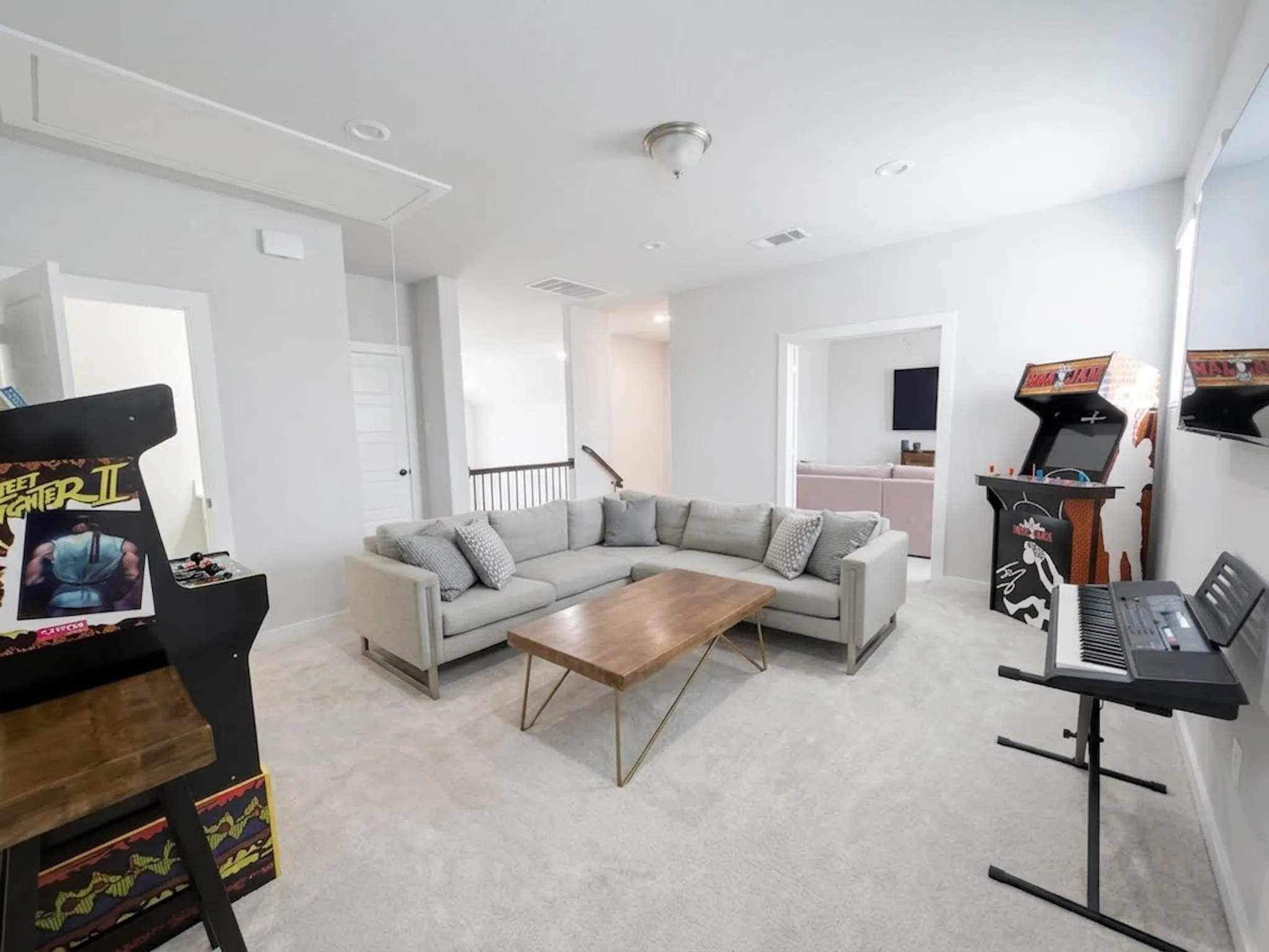 Upstairs game room or bonus room or living room