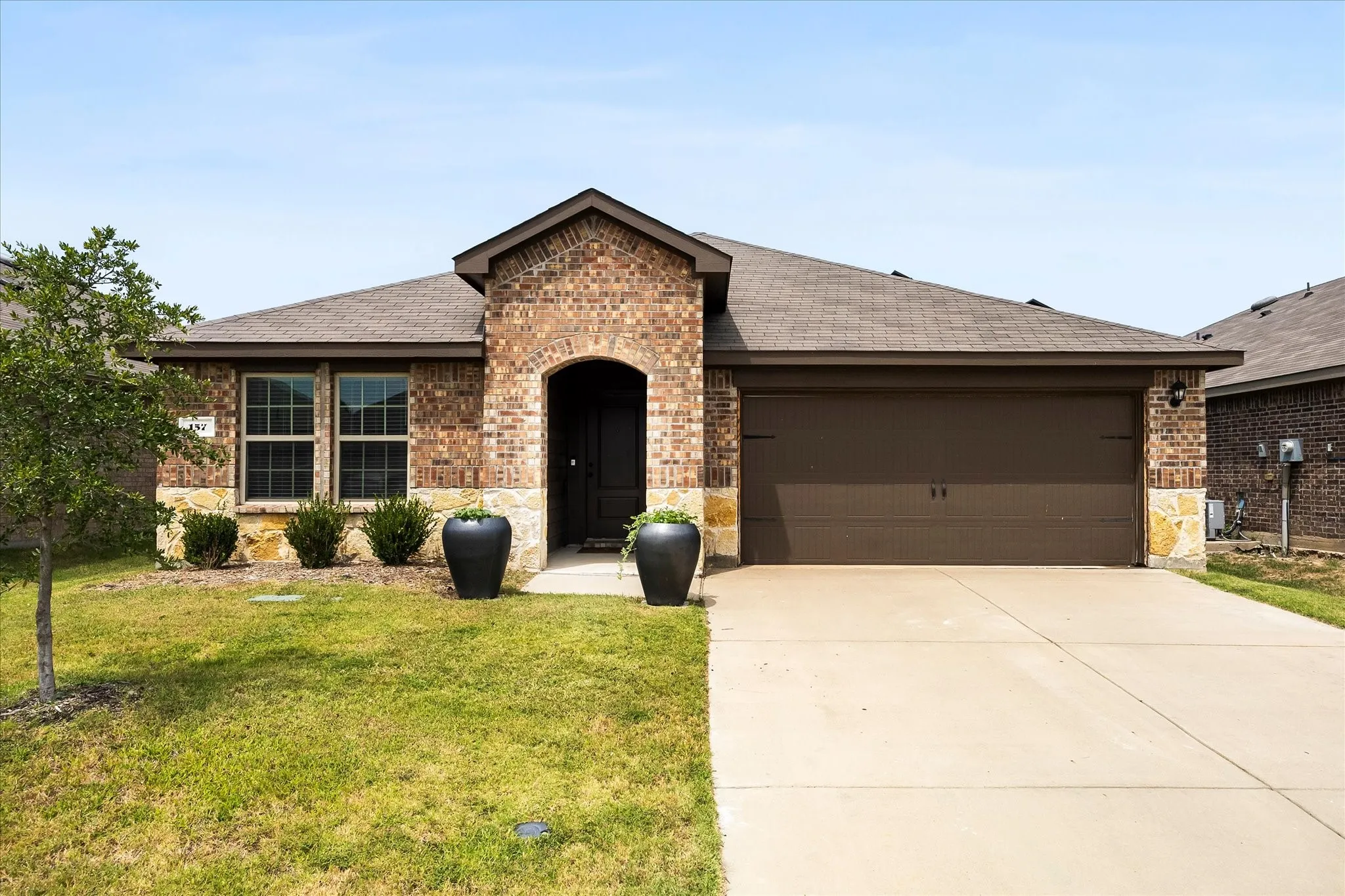 Single Family Residence For Rent in Hunt County , 157 Silver Charm Lane, Caddo Mills, Texas 75135, 4 Bedroom, 3 Bathroom, 2 Garage spaces, 2,097 Sqft, built in 2021, mls#21367550, Real Estate Agent in Caddo Mills, Homes For Rent in Hunt county, Homes For Rent in Caddo Mills, Realtor in Caddo Mills Texas, Real Estate Brokerage Independent Realty Texas, Luminita Cordes Realtor