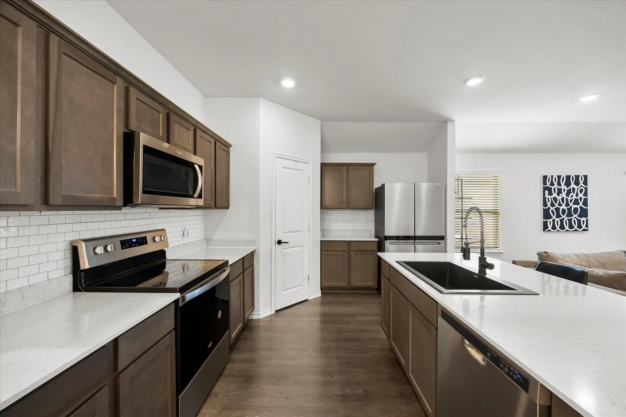 Single Family Residence For Rent in Hunt County , 157 Silver Charm Lane, Caddo Mills, Texas 75135, 4 Bedroom, 3 Bathroom, 2 Garage spaces, 2,097 Sqft, built in 2021, mls#21367550, Real Estate Agent in Caddo Mills, Homes For Rent in Hunt county, Homes For Rent in Caddo Mills, Realtor in Caddo Mills Texas, Real Estate Brokerage Independent Realty Texas, Luminita Cordes Realtor