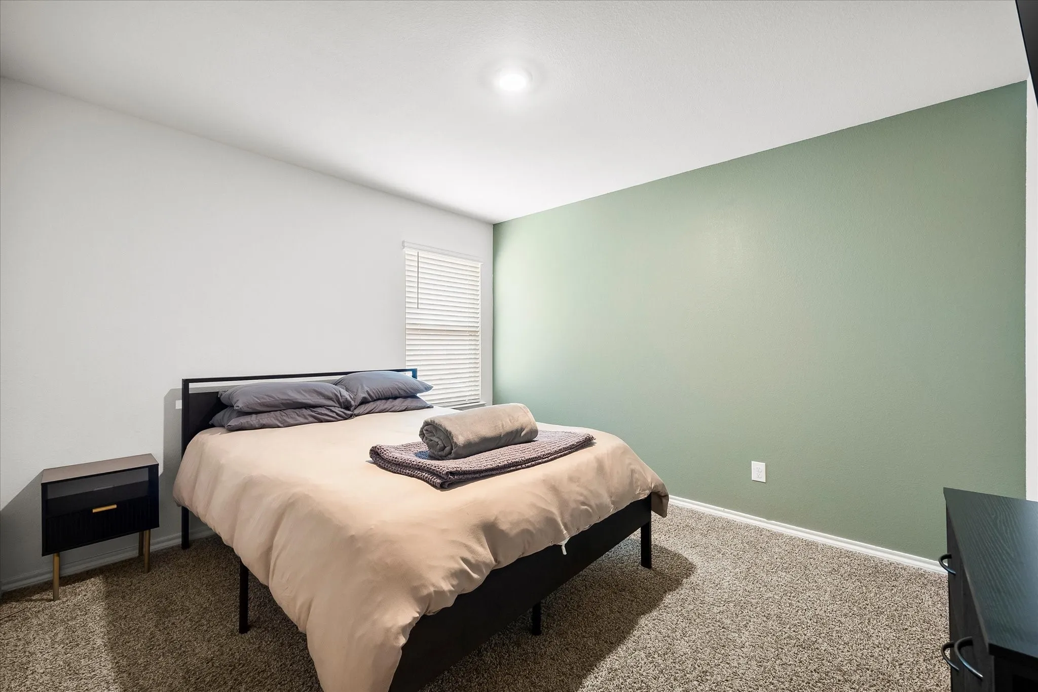 Single Family Residence For Rent in Hunt County , 157 Silver Charm Lane, Caddo Mills, Texas 75135, 4 Bedroom, 3 Bathroom, 2 Garage spaces, 2,097 Sqft, built in 2021, mls#21367550, Real Estate Agent in Caddo Mills, Homes For Rent in Hunt county, Homes For Rent in Caddo Mills, Realtor in Caddo Mills Texas, Real Estate Brokerage Independent Realty Texas, Luminita Cordes Realtor