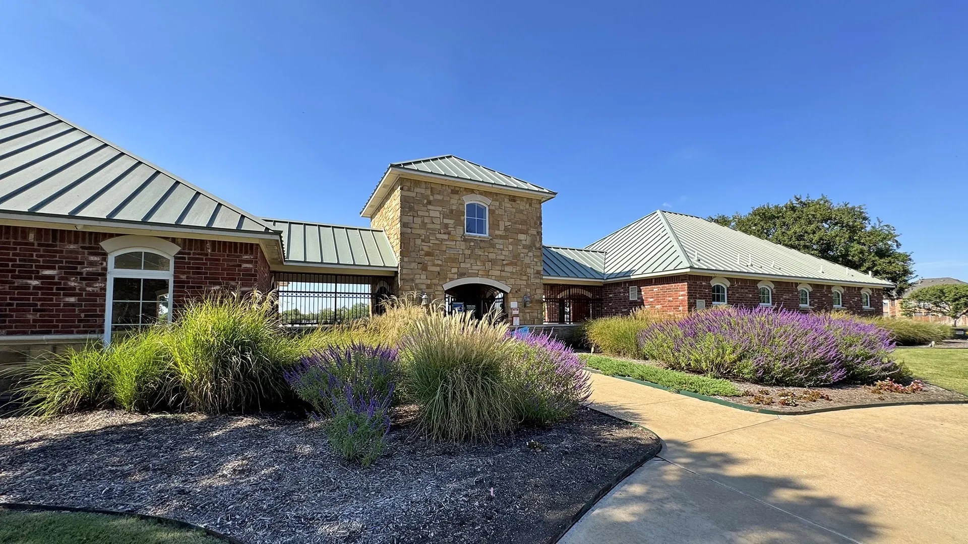 Single Family Residence For Rent in Kaufman County , 1113 Seguin Road, Forney, Texas 75126, 4 Bedroom, 4 Bathroom, 2 Garage spaces, 2,752 Sqft, built in 2014, Price $2,950, mls#21367557, Real Estate Agent in Forney, Homes For Rent in Kaufman county, Homes For Rent in Forney, Realtor in Forney Texas, Real Estate Brokerage Independent Realty Texas, Luminita Cordes Realtor