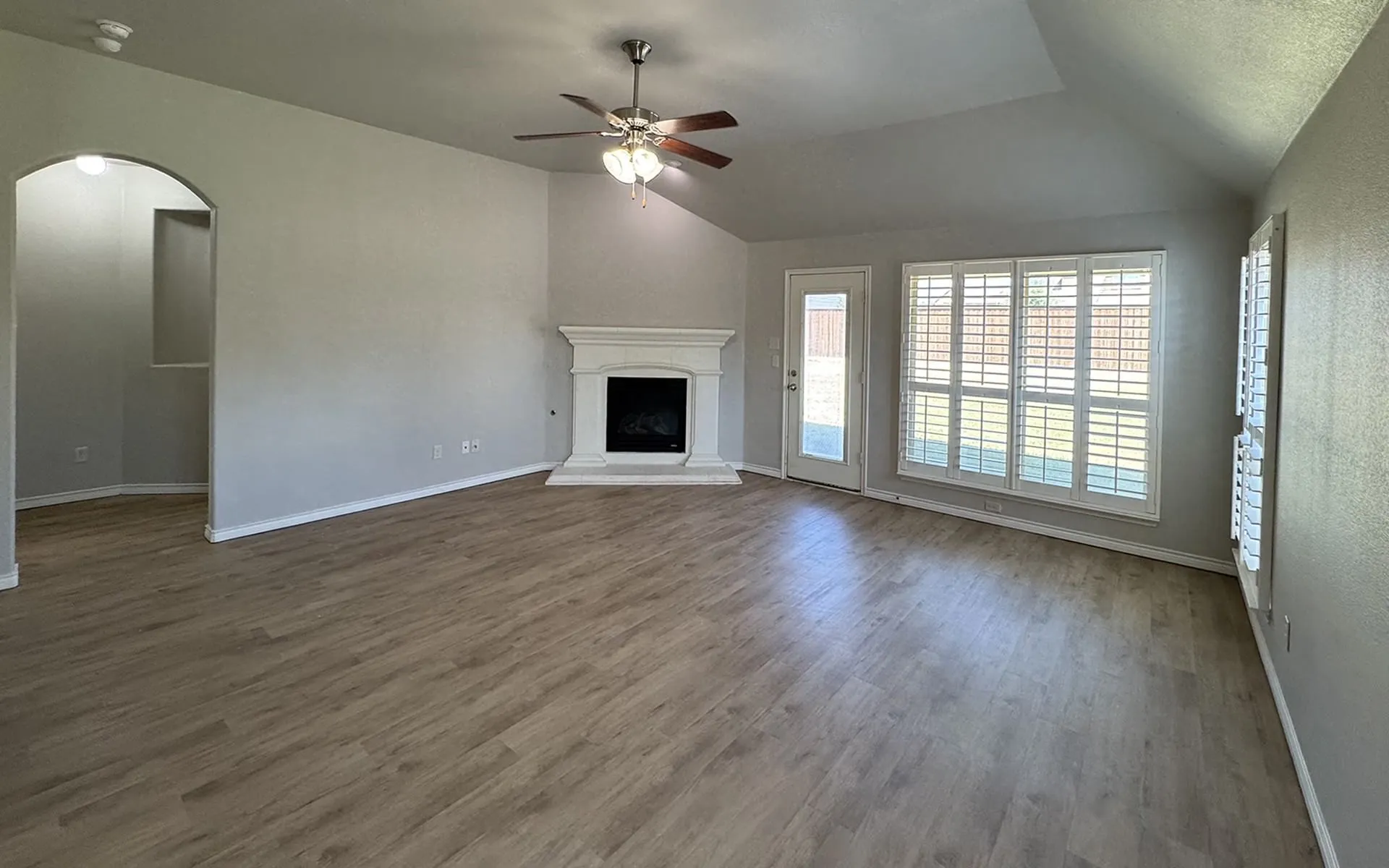 Single Family Residence For Rent in Kaufman County , 1113 Seguin Road, Forney, Texas 75126, 4 Bedroom, 4 Bathroom, 2 Garage spaces, 2,752 Sqft, built in 2014, Price $2,950, mls#21367557, Real Estate Agent in Forney, Homes For Rent in Kaufman county, Homes For Rent in Forney, Realtor in Forney Texas, Real Estate Brokerage Independent Realty Texas, Luminita Cordes Realtor