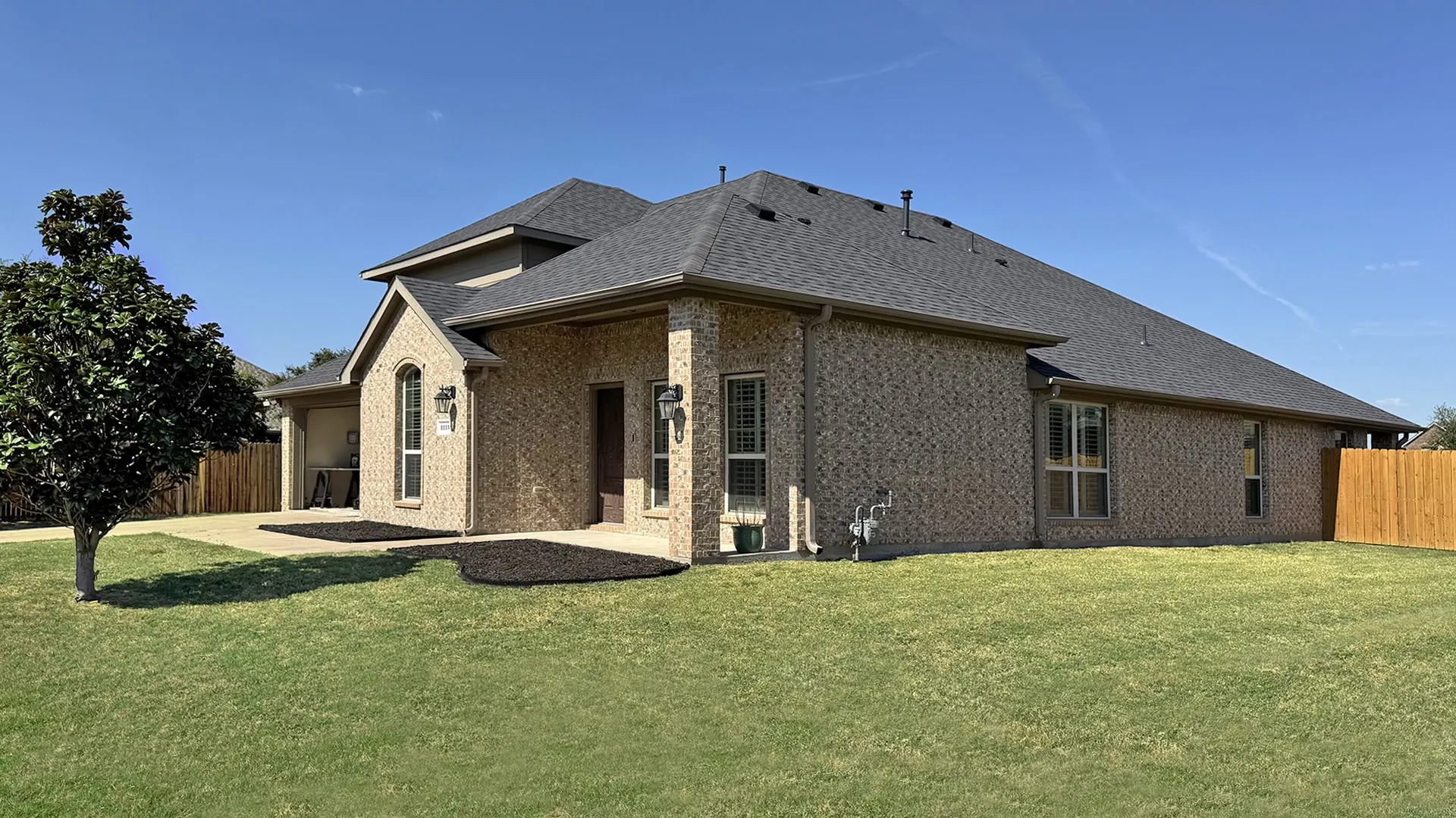 Single Family Residence For Rent in Kaufman County , 1113 Seguin Road, Forney, Texas 75126, 4 Bedroom, 4 Bathroom, 2 Garage spaces, 2,752 Sqft, built in 2014, Price $2,950, mls#21367557, Real Estate Agent in Forney, Homes For Rent in Kaufman county, Homes For Rent in Forney, Realtor in Forney Texas, Real Estate Brokerage Independent Realty Texas, Luminita Cordes Realtor