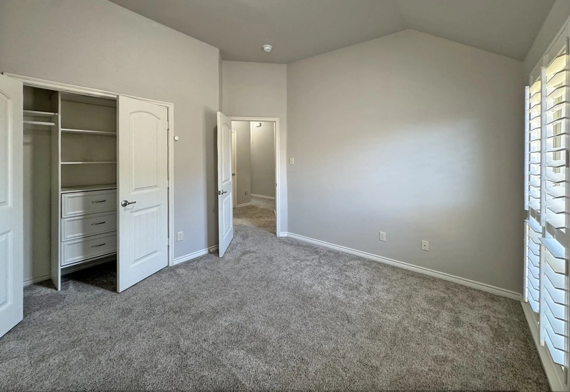 Single Family Residence For Rent in Kaufman County , 1113 Seguin Road, Forney, Texas 75126, 4 Bedroom, 4 Bathroom, 2 Garage spaces, 2,752 Sqft, built in 2014, Price $2,950, mls#21367557, Real Estate Agent in Forney, Homes For Rent in Kaufman county, Homes For Rent in Forney, Realtor in Forney Texas, Real Estate Brokerage Independent Realty Texas, Luminita Cordes Realtor