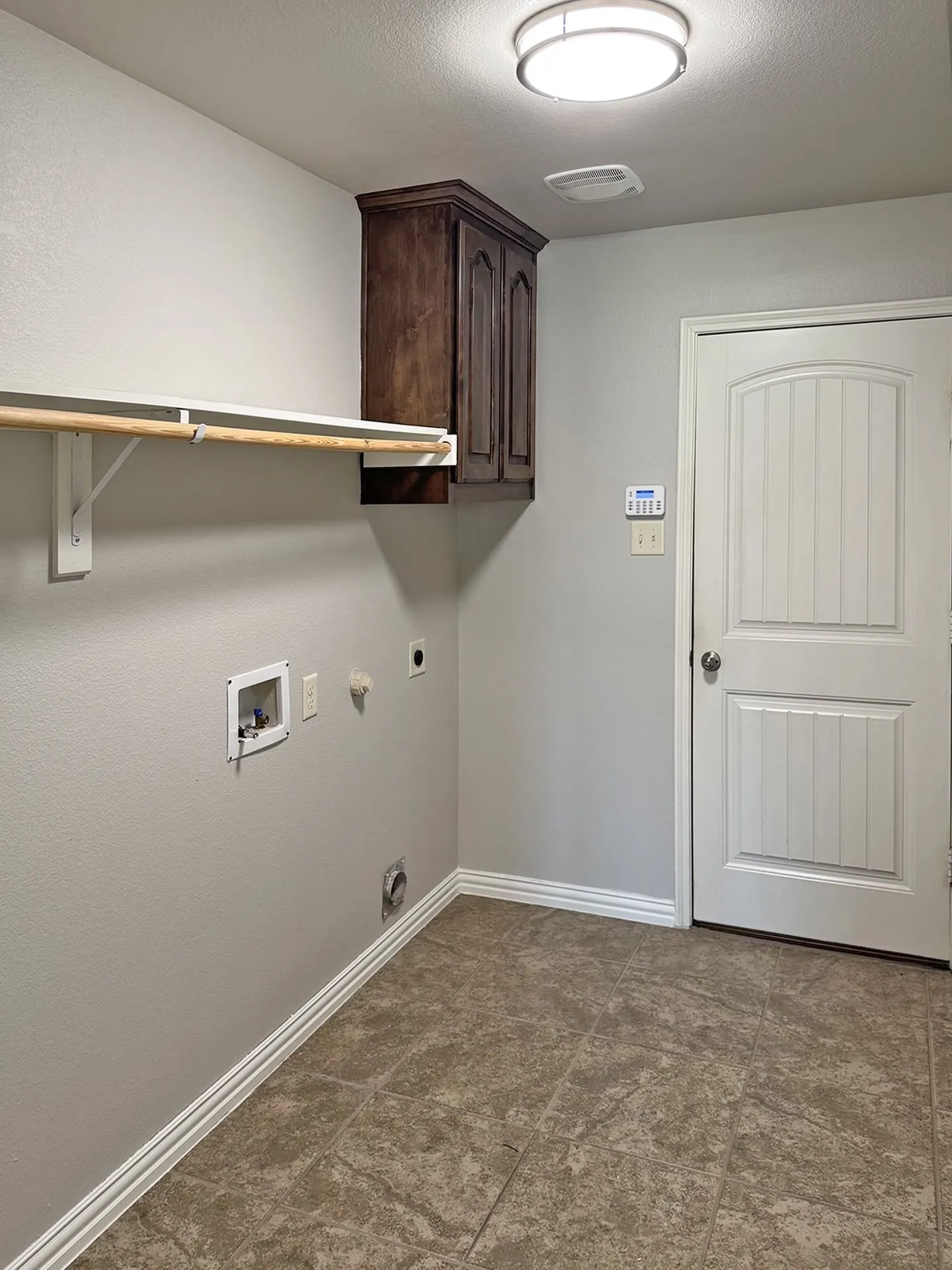 Single Family Residence For Rent in Kaufman County , 1113 Seguin Road, Forney, Texas 75126, 4 Bedroom, 4 Bathroom, 2 Garage spaces, 2,752 Sqft, built in 2014, Price $2,950, mls#21367557, Real Estate Agent in Forney, Homes For Rent in Kaufman county, Homes For Rent in Forney, Realtor in Forney Texas, Real Estate Brokerage Independent Realty Texas, Luminita Cordes Realtor