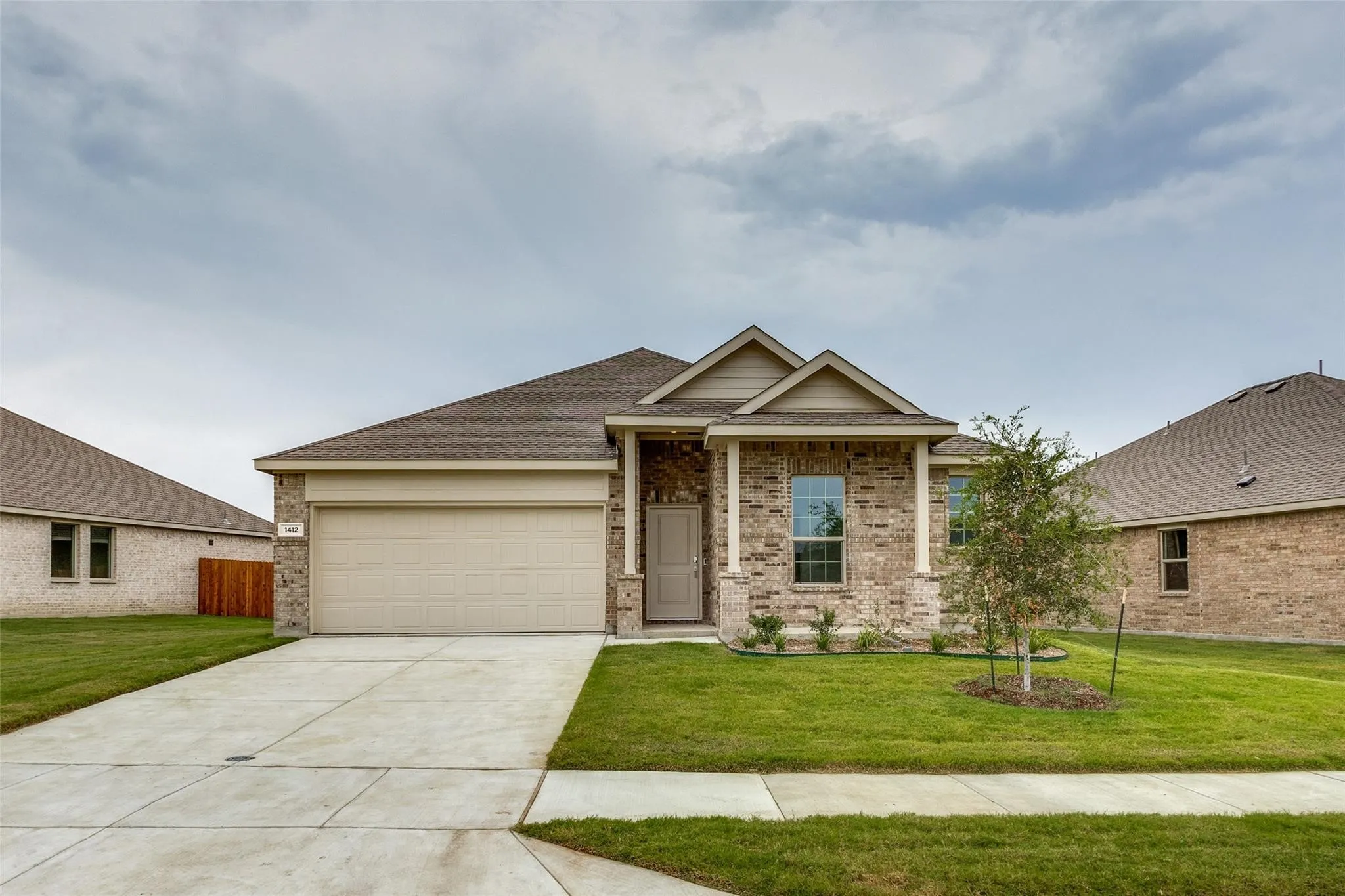 Single Family Residence For Rent in Denton County , 1412 Van Gogh Drive, Little Elm, Texas 75068, 4 Bedroom, 2 Bathroom, 2 Garage spaces, 1,996 Sqft, built in 2024, Price $2,500, mls#21367564, Real Estate Agent in Little Elm, Homes For Rent in Denton county, Homes For Rent in Little Elm, Realtor in Little Elm Texas, Real Estate Brokerage Independent Realty Texas, Luminita Cordes Realtor