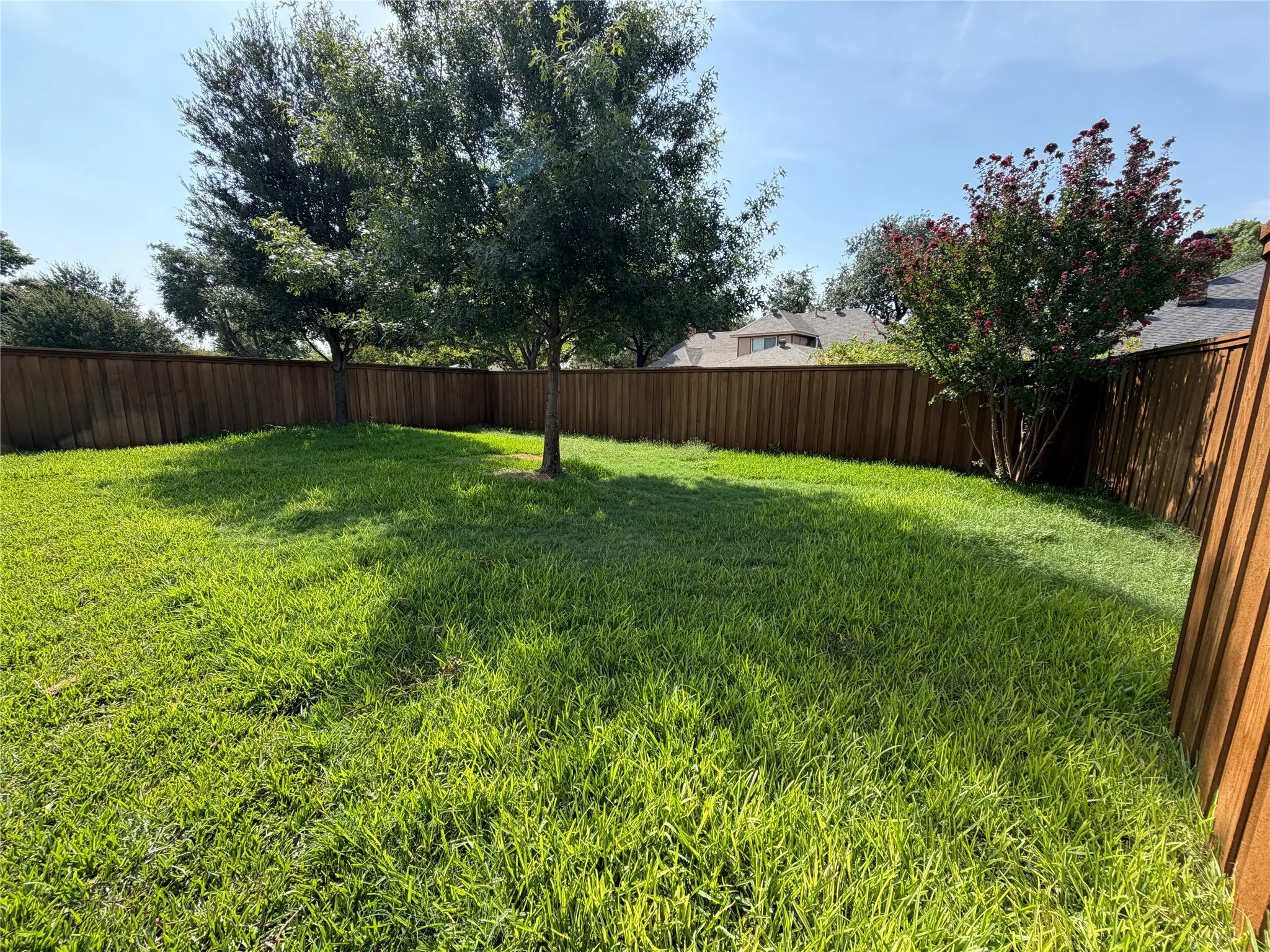 Single Family Residence For Rent in Collin County , 2204 Valcourt Drive, Plano, Texas 75023, 4 Bedroom, 4 Bathroom, 2 Garage spaces, 3,500 Sqft, built in 1983, mls#21343941, Real Estate Agent in Plano, Homes For Rent in Collin county, Homes For Rent in Plano, Realtor in Plano Texas, Real Estate Brokerage Independent Realty Texas, Luminita Cordes Realtor