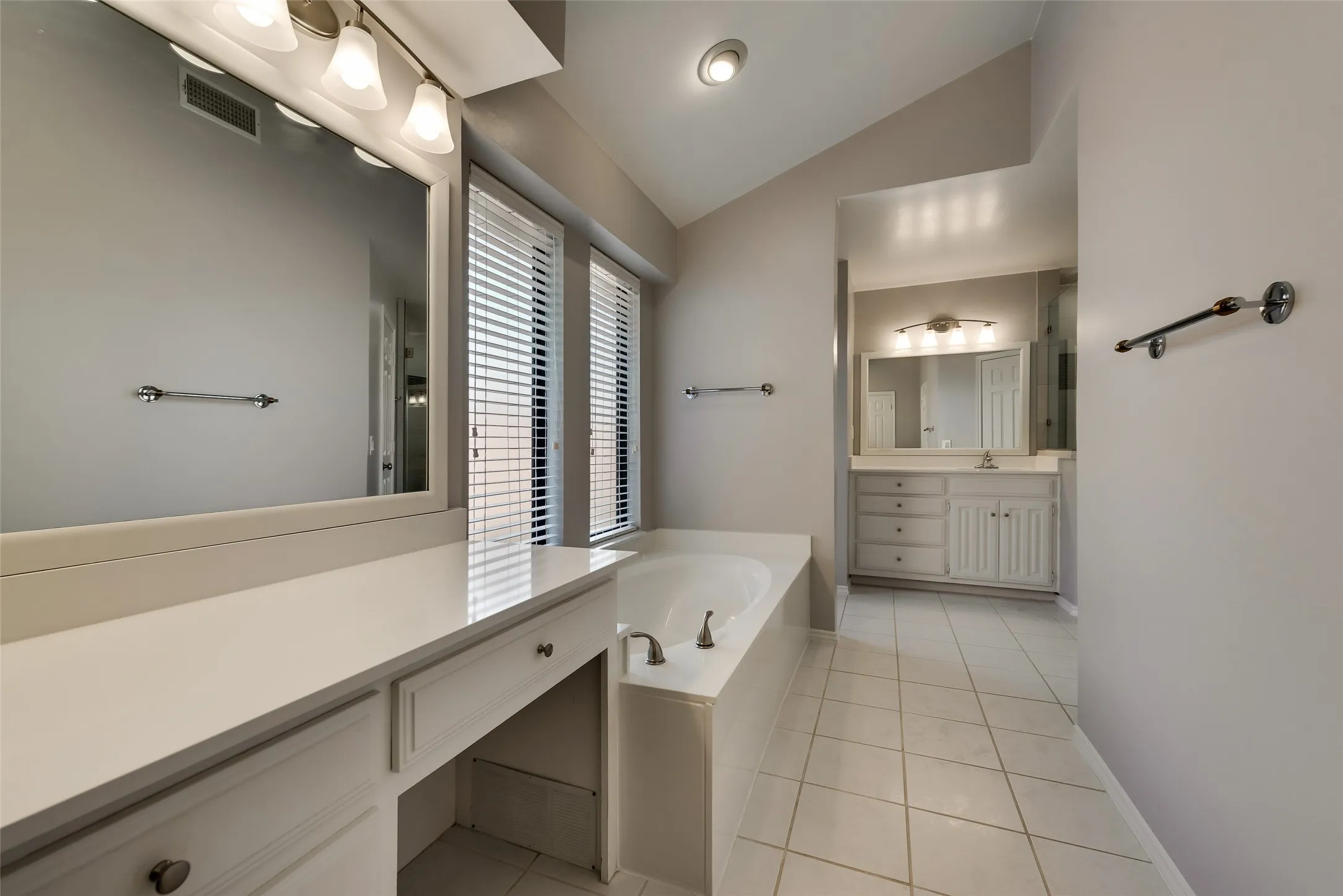 Single Family Residence For Rent in Collin County , 2204 Valcourt Drive, Plano, Texas 75023, 4 Bedroom, 4 Bathroom, 2 Garage spaces, 3,500 Sqft, built in 1983, mls#21343941, Real Estate Agent in Plano, Homes For Rent in Collin county, Homes For Rent in Plano, Realtor in Plano Texas, Real Estate Brokerage Independent Realty Texas, Luminita Cordes Realtor