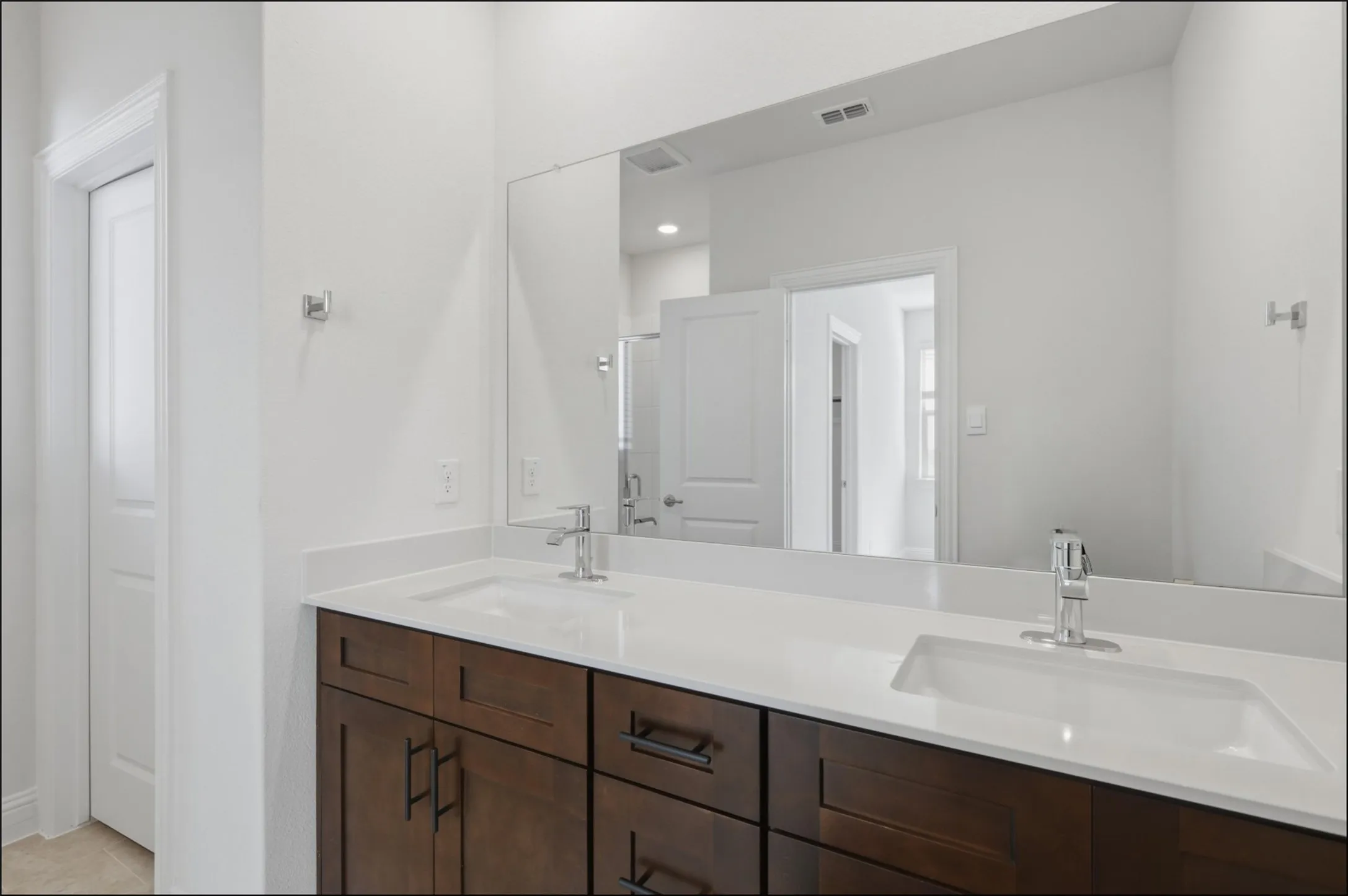 Single Family Residence For Rent in Collin County , 1566 Lake District Drive, Allen, Texas 75013, 4 Bedroom, 4 Bathroom, 2 Garage spaces, 1,736 Sqft, built in 2025, mls#21367563, Real Estate Agent in Allen, Homes For Rent in Collin county, Homes For Rent in Allen, Realtor in Allen Texas, Real Estate Brokerage Independent Realty Texas, Luminita Cordes Realtor