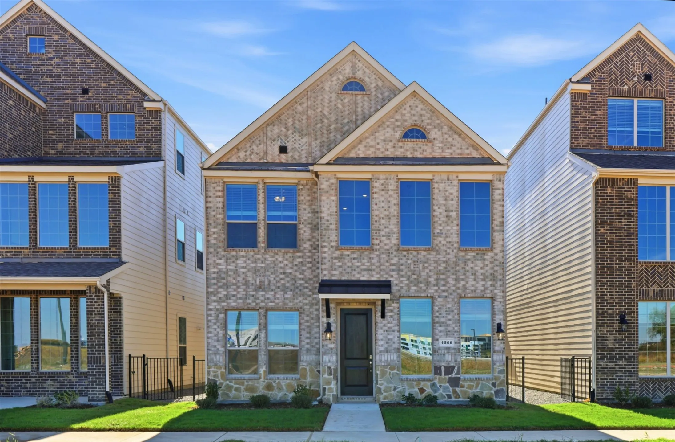Single Family Residence For Rent in Collin County , 1566 Lake District Drive, Allen, Texas 75013, 4 Bedroom, 4 Bathroom, 2 Garage spaces, 1,736 Sqft, built in 2025, mls#21367563, Real Estate Agent in Allen, Homes For Rent in Collin county, Homes For Rent in Allen, Realtor in Allen Texas, Real Estate Brokerage Independent Realty Texas, Luminita Cordes Realtor