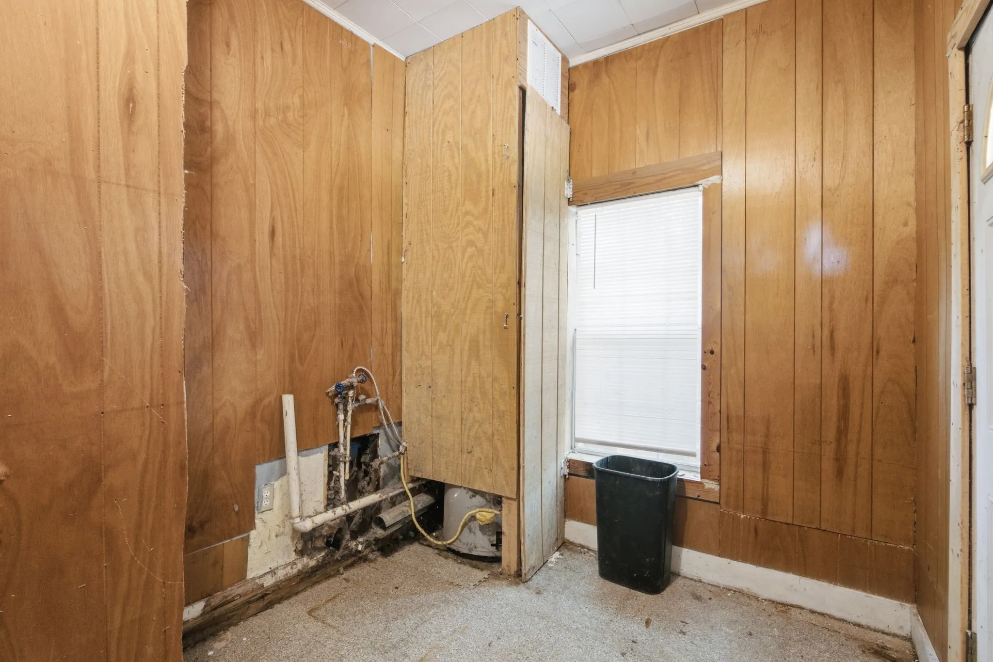 Single Family Residence For Sale in Smith County , 506 E Longview Street, Arp, Texas 75750, 3 Bedroom, 2 Bathroom, Garage spaces, 1,776 Sqft, built in 1939, mls#21367576, Real Estate Agent in Arp, Homes For Sale in Smith county, Homes For Sale in Arp, Realtor in Arp Texas, Real Estate Brokerage Independent Realty Texas, Luminita Cordes Realtor