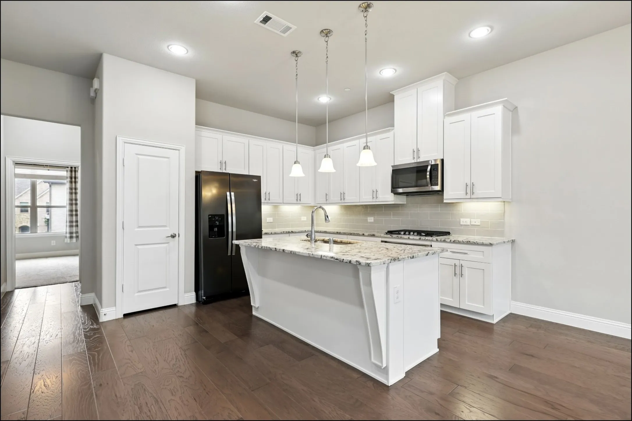 Townhouse For Sale in Denton County , 297 Scotia Street, Lewisville, Texas 75056, 4 Bedroom, 4 Bathroom, 2 Garage spaces, 2,244 Sqft, built in 2017, mls#21367566, Real Estate Agent in Lewisville, Homes For Sale in Denton county, Homes For Sale in Lewisville, Realtor in Lewisville Texas, Real Estate Brokerage Independent Realty Texas, Luminita Cordes Realtor