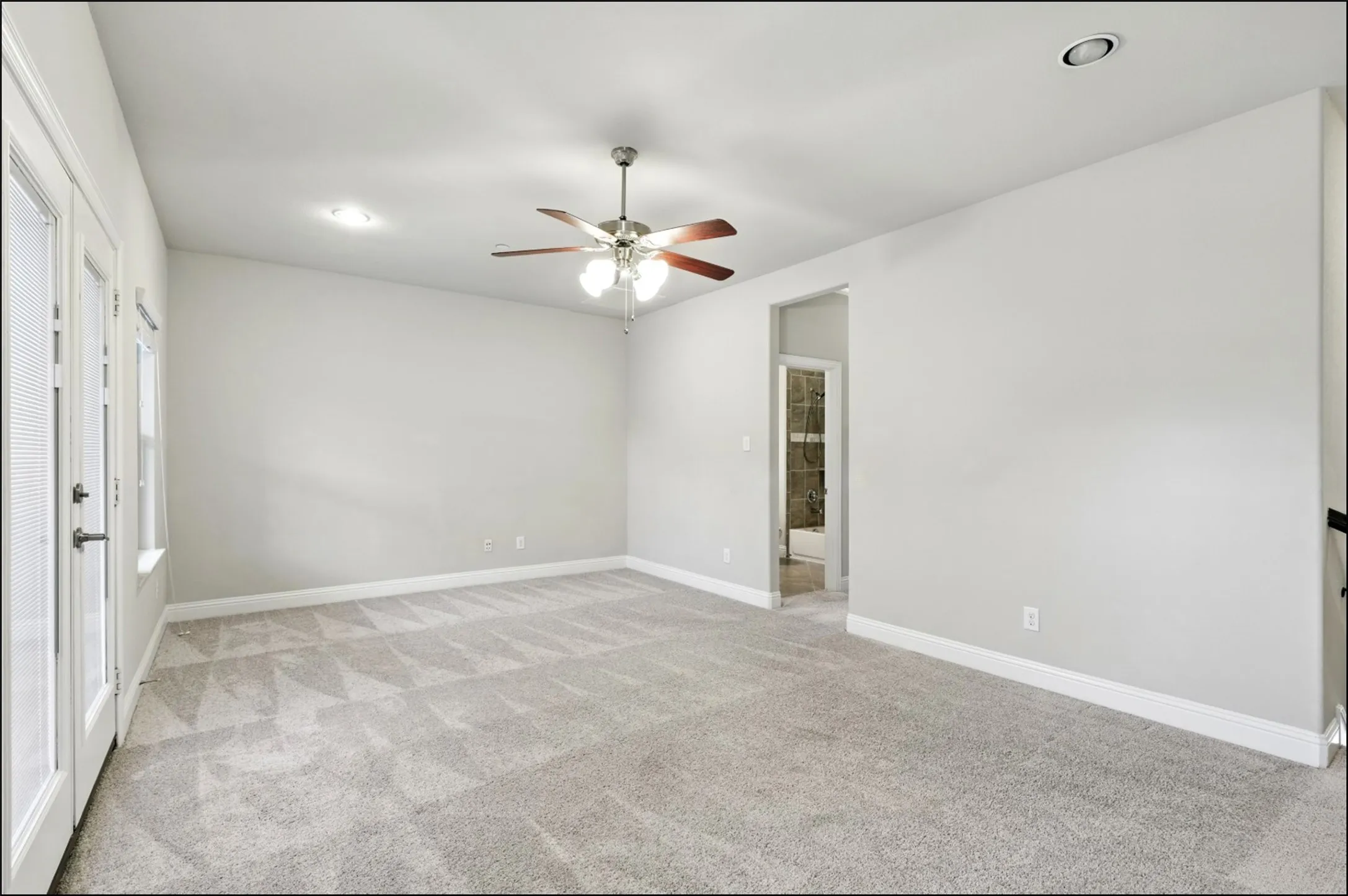 Townhouse For Sale in Denton County , 297 Scotia Street, Lewisville, Texas 75056, 4 Bedroom, 4 Bathroom, 2 Garage spaces, 2,244 Sqft, built in 2017, mls#21367566, Real Estate Agent in Lewisville, Homes For Sale in Denton county, Homes For Sale in Lewisville, Realtor in Lewisville Texas, Real Estate Brokerage Independent Realty Texas, Luminita Cordes Realtor