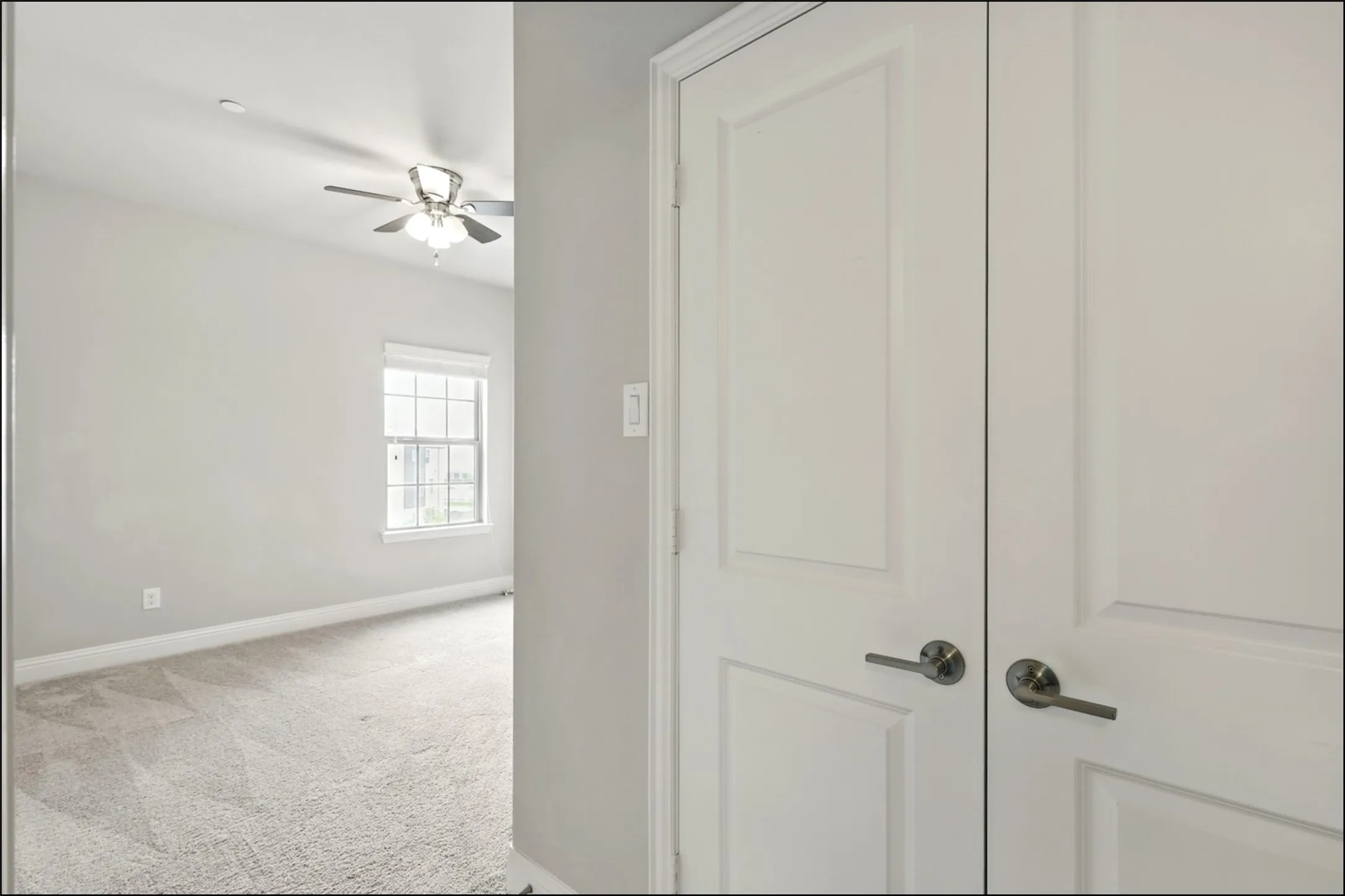 Townhouse For Sale in Denton County , 297 Scotia Street, Lewisville, Texas 75056, 4 Bedroom, 4 Bathroom, 2 Garage spaces, 2,244 Sqft, built in 2017, mls#21367566, Real Estate Agent in Lewisville, Homes For Sale in Denton county, Homes For Sale in Lewisville, Realtor in Lewisville Texas, Real Estate Brokerage Independent Realty Texas, Luminita Cordes Realtor