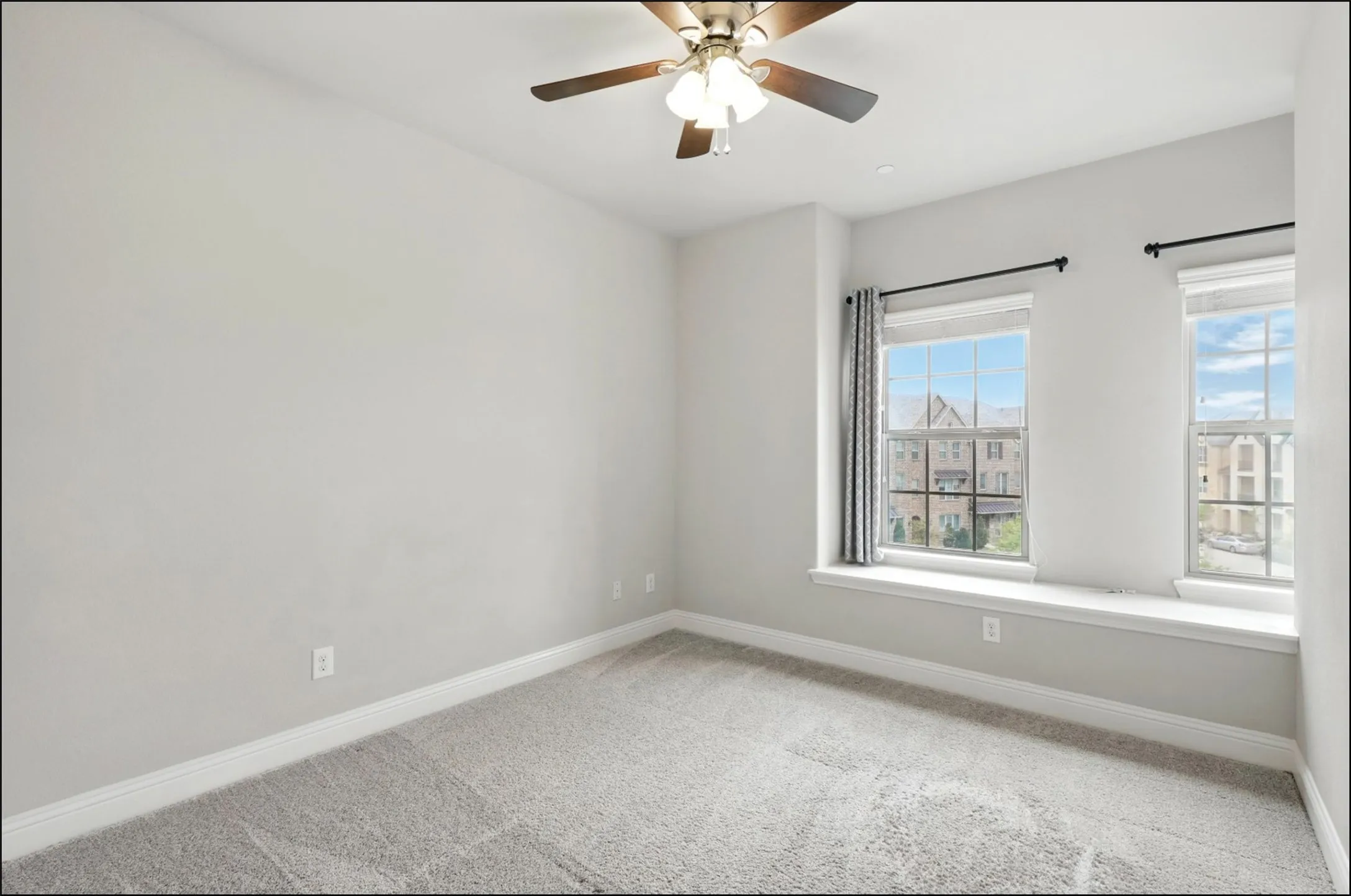 Townhouse For Sale in Denton County , 297 Scotia Street, Lewisville, Texas 75056, 4 Bedroom, 4 Bathroom, 2 Garage spaces, 2,244 Sqft, built in 2017, mls#21367566, Real Estate Agent in Lewisville, Homes For Sale in Denton county, Homes For Sale in Lewisville, Realtor in Lewisville Texas, Real Estate Brokerage Independent Realty Texas, Luminita Cordes Realtor