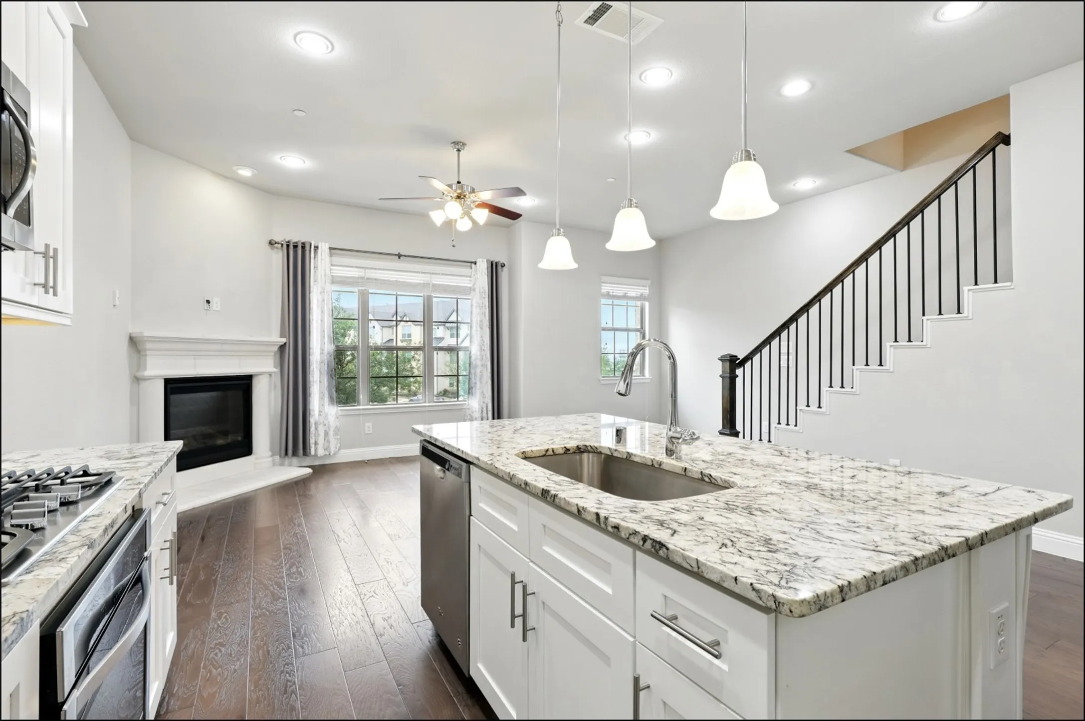 Townhouse For Sale in Denton County , 297 Scotia Street, Lewisville, Texas 75056, 4 Bedroom, 4 Bathroom, 2 Garage spaces, 2,244 Sqft, built in 2017, mls#21367566, Real Estate Agent in Lewisville, Homes For Sale in Denton county, Homes For Sale in Lewisville, Realtor in Lewisville Texas, Real Estate Brokerage Independent Realty Texas, Luminita Cordes Realtor