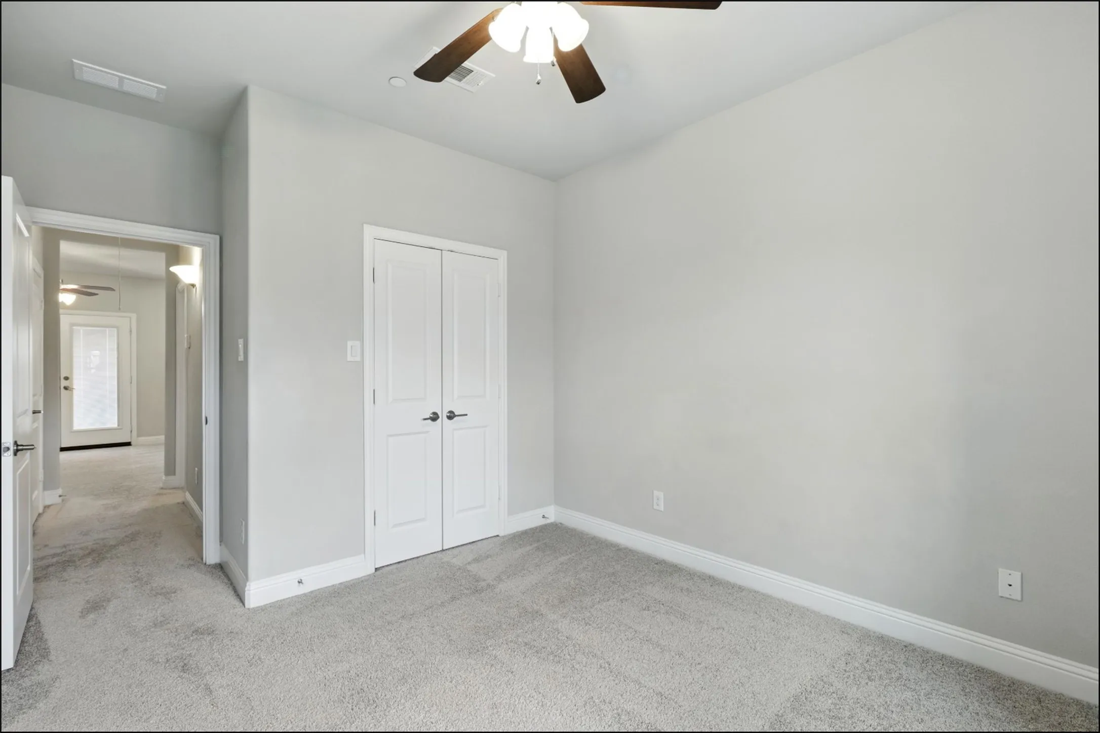 Townhouse For Sale in Denton County , 297 Scotia Street, Lewisville, Texas 75056, 4 Bedroom, 4 Bathroom, 2 Garage spaces, 2,244 Sqft, built in 2017, mls#21367566, Real Estate Agent in Lewisville, Homes For Sale in Denton county, Homes For Sale in Lewisville, Realtor in Lewisville Texas, Real Estate Brokerage Independent Realty Texas, Luminita Cordes Realtor