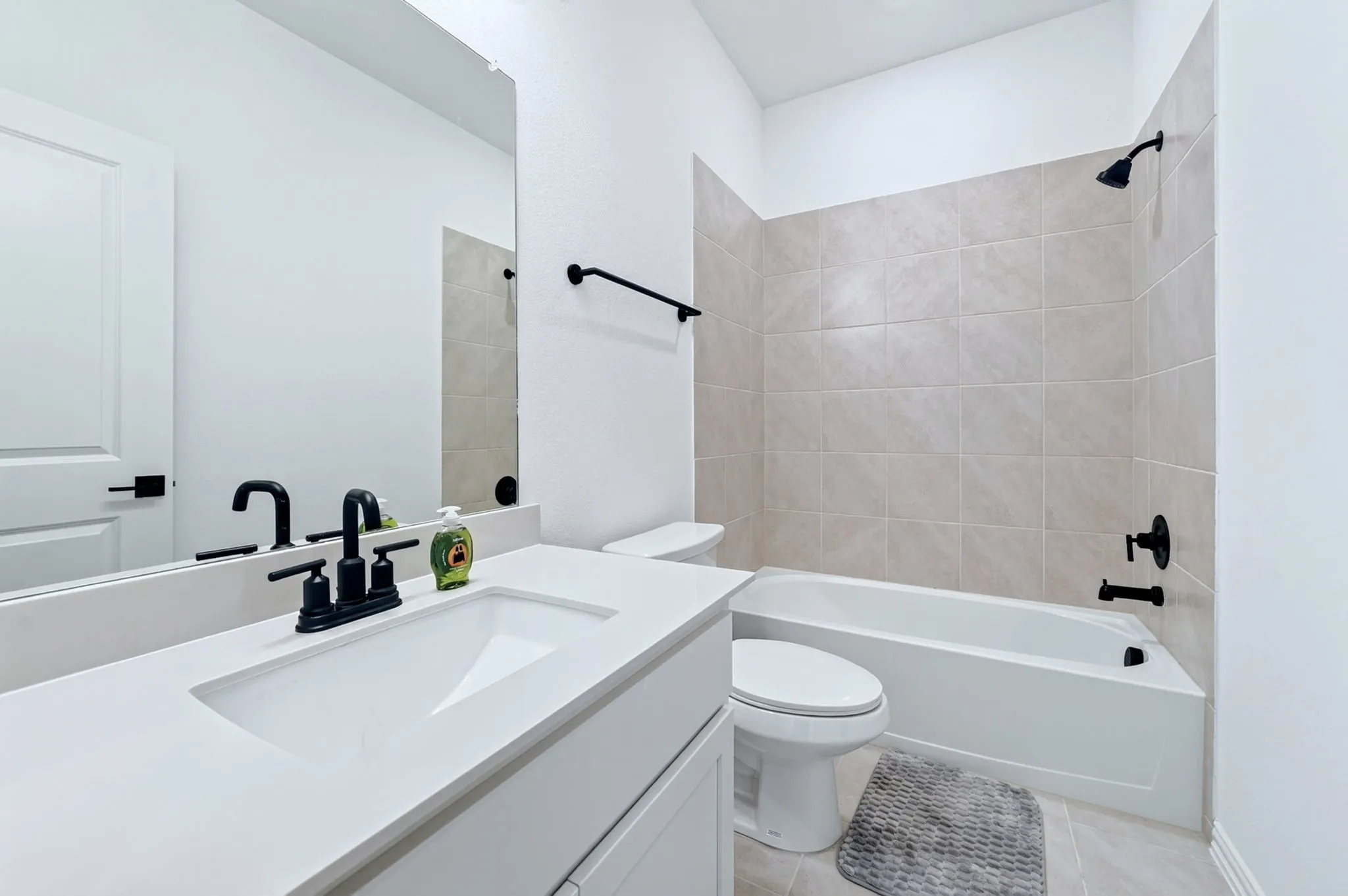 Single Family Residence For Sale in Collin County , 836 Utica Drive, Mc Kinney, Texas 75069, 3 Bedroom, 4 Bathroom, 2 Garage spaces, 2,394 Sqft, built in 2021, mls#21367414, Real Estate Agent in Mc Kinney, Homes For Sale in Collin county, Homes For Sale in Mc Kinney, Realtor in Mc Kinney Texas, Real Estate Brokerage Independent Realty Texas, Luminita Cordes Realtor