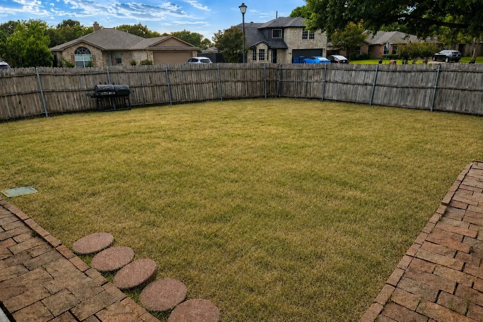 Single Family Residence For Rent in Dallas County , 3713 Catalina Street, Rowlett, Texas 75088, 3 Bedroom, 2 Bathroom, 2 Garage spaces, 1,843 Sqft, built in 1990, mls#21367046, Real Estate Agent in Rowlett, Homes For Rent in Dallas county, Homes For Rent in Rowlett, Realtor in Rowlett Texas, Real Estate Brokerage Independent Realty Texas, Luminita Cordes Realtor