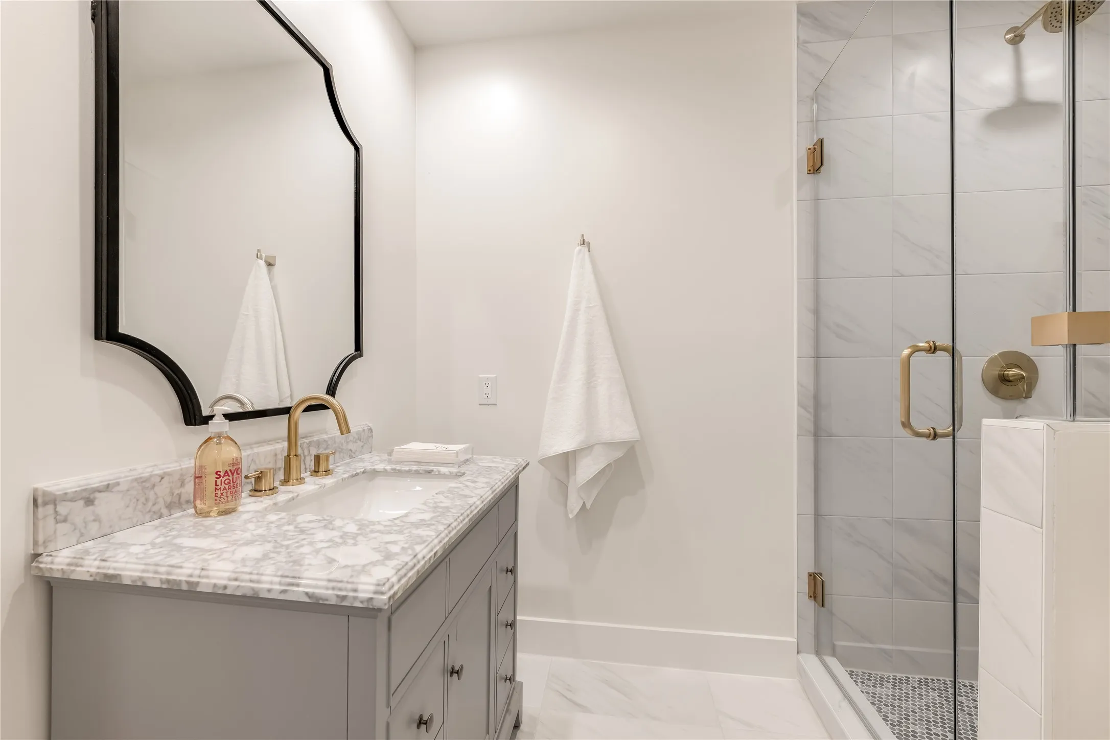 Single Family Residence For Sale in Dallas County , 4541 Westway Avenue, Highland Park, Texas 75205, 6 Bedroom, 7 Bathroom, 4 Garage spaces, 5,615 Sqft, built in 1938, mls#21367395, Real Estate Agent in Highland Park, Homes For Sale in Dallas county, Homes For Sale in Highland Park, Realtor in Highland Park Texas, Real Estate Brokerage Independent Realty Texas, Luminita Cordes Realtor