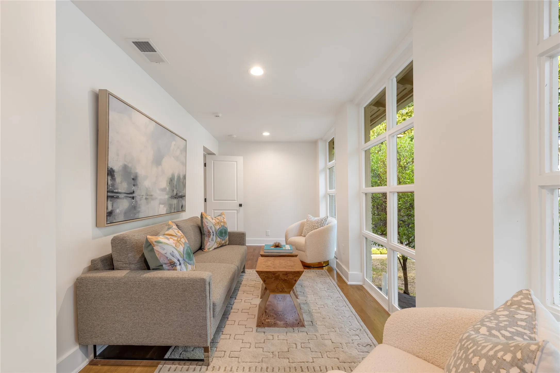Single Family Residence For Sale in Dallas County , 4541 Westway Avenue, Highland Park, Texas 75205, 6 Bedroom, 7 Bathroom, 4 Garage spaces, 5,615 Sqft, built in 1938, mls#21367395, Real Estate Agent in Highland Park, Homes For Sale in Dallas county, Homes For Sale in Highland Park, Realtor in Highland Park Texas, Real Estate Brokerage Independent Realty Texas, Luminita Cordes Realtor