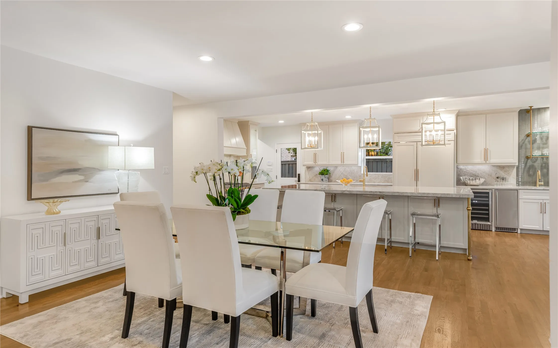 Single Family Residence For Sale in Dallas County , 4541 Westway Avenue, Highland Park, Texas 75205, 6 Bedroom, 7 Bathroom, 4 Garage spaces, 5,615 Sqft, built in 1938, mls#21367395, Real Estate Agent in Highland Park, Homes For Sale in Dallas county, Homes For Sale in Highland Park, Realtor in Highland Park Texas, Real Estate Brokerage Independent Realty Texas, Luminita Cordes Realtor