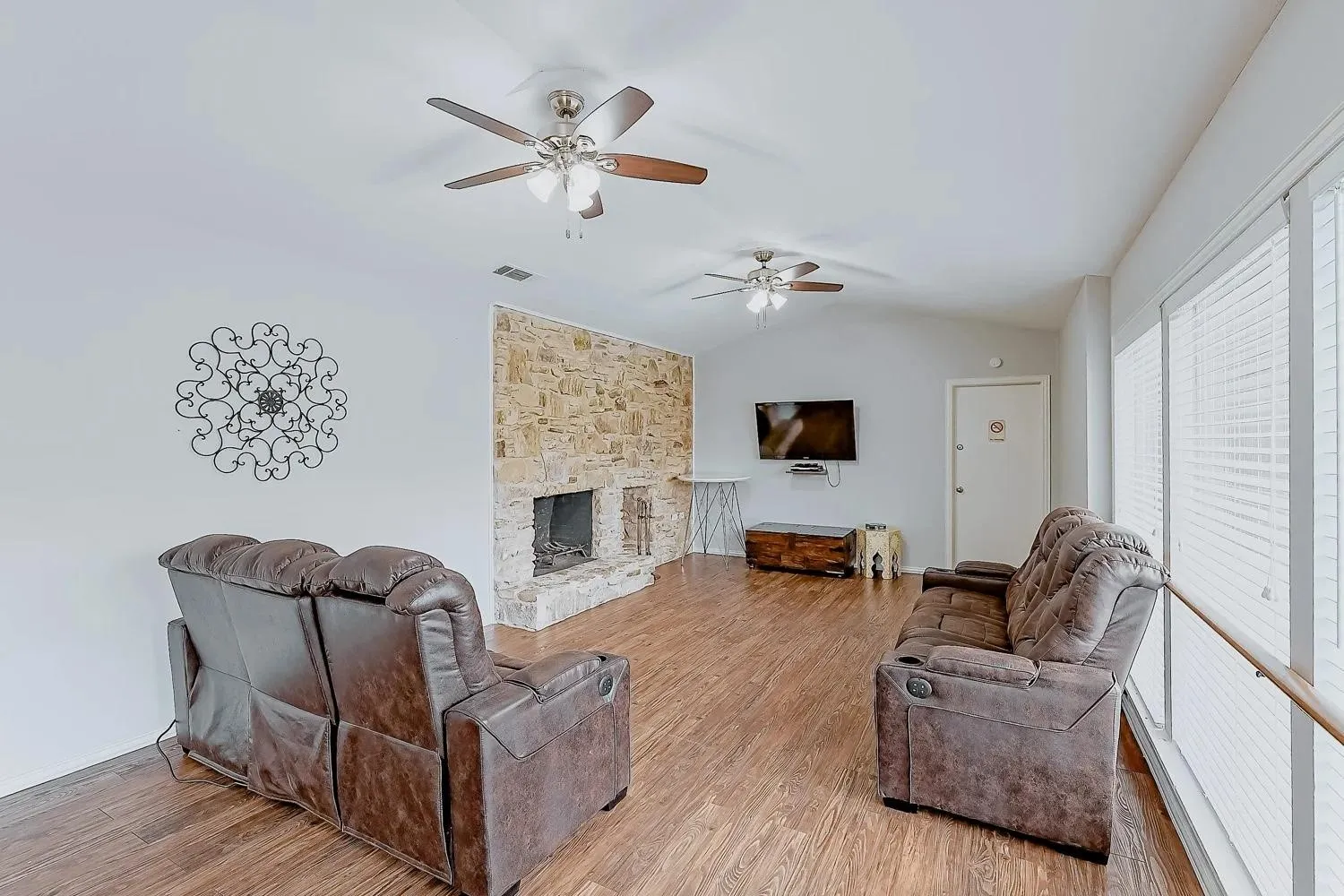 Half  OFF on your rent for the next 4 months* PLUS $99 app & admin fee! * On select homes