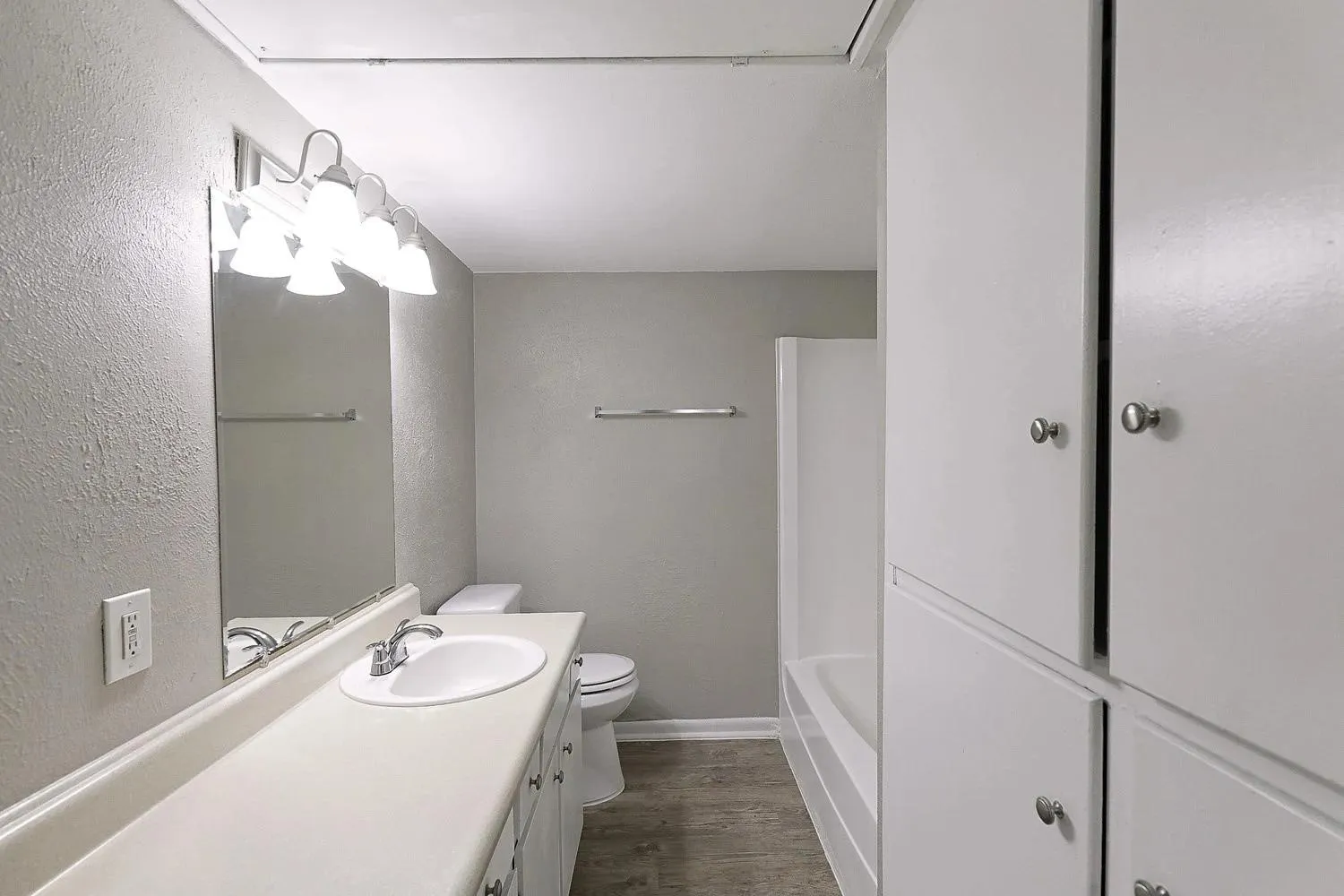 Half  OFF on your rent for the next 4 months* PLUS $99 app & admin fee! * On select homes