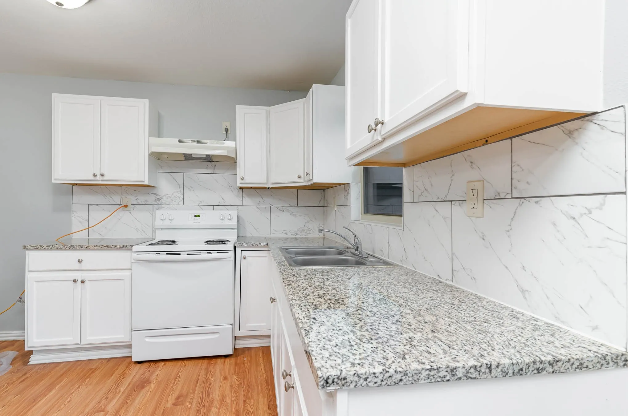 Single Family Residence For Sale in Dallas County , 3715 Hancock Street, Dallas, Texas 75210, 4 Bedroom, 2 Bathroom, Garage spaces, 1,290 Sqft, built in 1951, Price $207,000, mls#21367585, Real Estate Agent in Dallas, Homes For Sale in Dallas county, Homes For Sale in Dallas, Realtor in Dallas Texas, Real Estate Brokerage Independent Realty Texas, Luminita Cordes Realtor