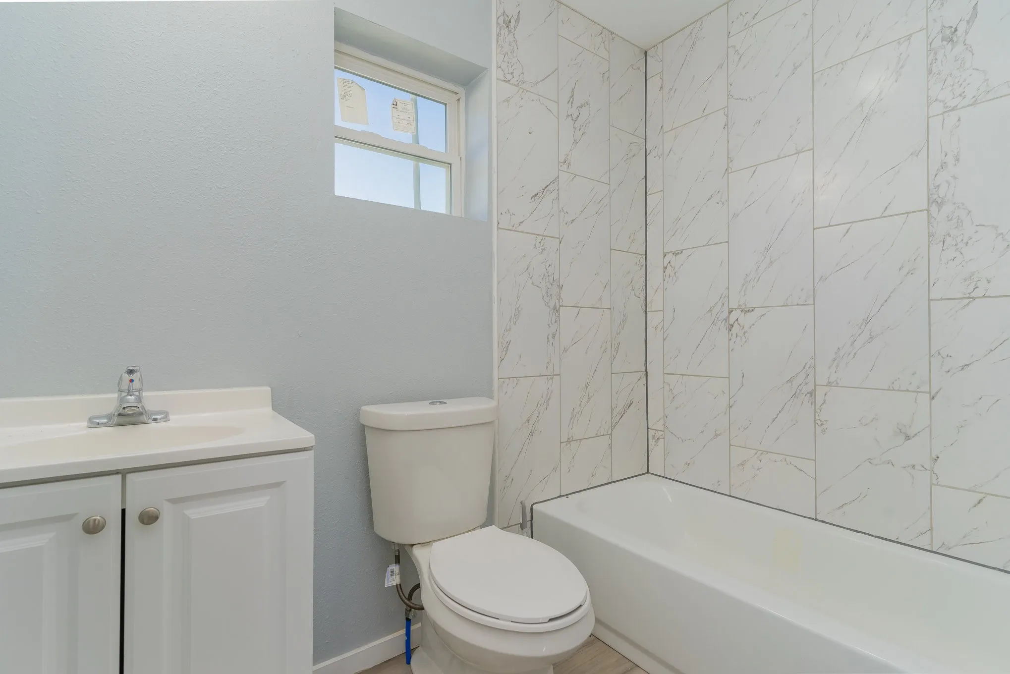 Single Family Residence For Sale in Dallas County , 3715 Hancock Street, Dallas, Texas 75210, 4 Bedroom, 2 Bathroom, Garage spaces, 1,290 Sqft, built in 1951, Price $207,000, mls#21367585, Real Estate Agent in Dallas, Homes For Sale in Dallas county, Homes For Sale in Dallas, Realtor in Dallas Texas, Real Estate Brokerage Independent Realty Texas, Luminita Cordes Realtor