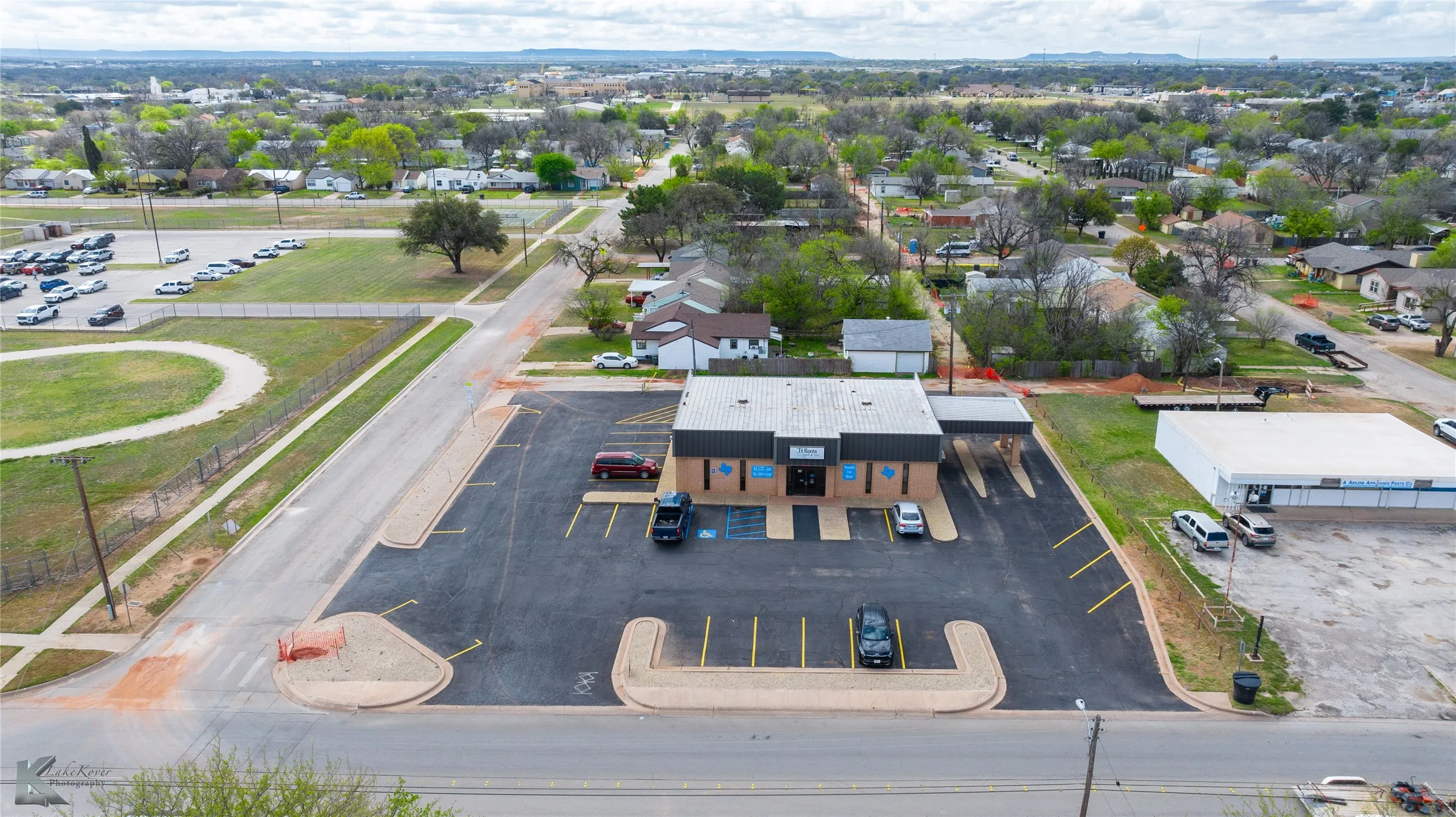 Retail For Sale in Taylor County , 1917 S 20th Street, Abilene, Texas 79602, 0, 0, Garage spaces, 0 Sqft, built in 1983, mls#21362185, Real Estate Agent in Abilene, Homes For Sale in Taylor county, Homes For Sale in Abilene, Realtor in Abilene Texas, Real Estate Brokerage Independent Realty Texas, Luminita Cordes Realtor