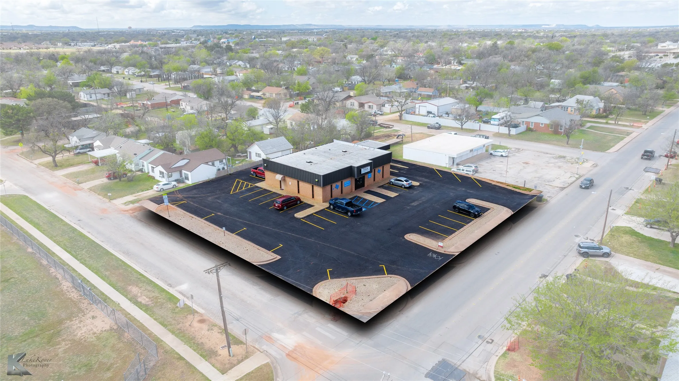 Retail For Sale in Taylor County , 1917 S 20th Street, Abilene, Texas 79602, 0, 0, Garage spaces, 0 Sqft, built in 1983, mls#21362185, Real Estate Agent in Abilene, Homes For Sale in Taylor county, Homes For Sale in Abilene, Realtor in Abilene Texas, Real Estate Brokerage Independent Realty Texas, Luminita Cordes Realtor