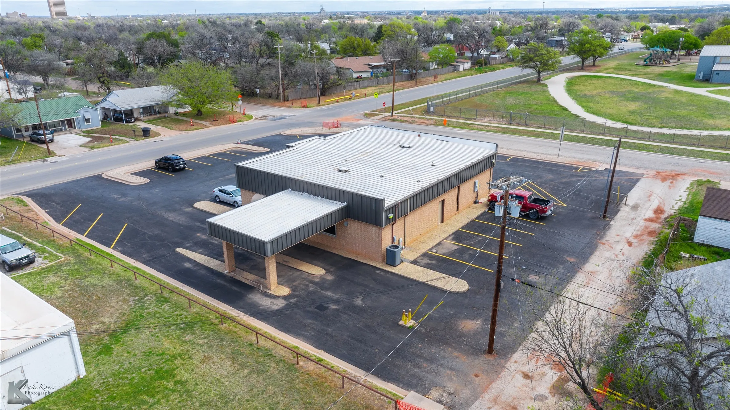 Retail For Sale in Taylor County , 1917 S 20th Street, Abilene, Texas 79602, 0, 0, Garage spaces, 0 Sqft, built in 1983, mls#21362185, Real Estate Agent in Abilene, Homes For Sale in Taylor county, Homes For Sale in Abilene, Realtor in Abilene Texas, Real Estate Brokerage Independent Realty Texas, Luminita Cordes Realtor