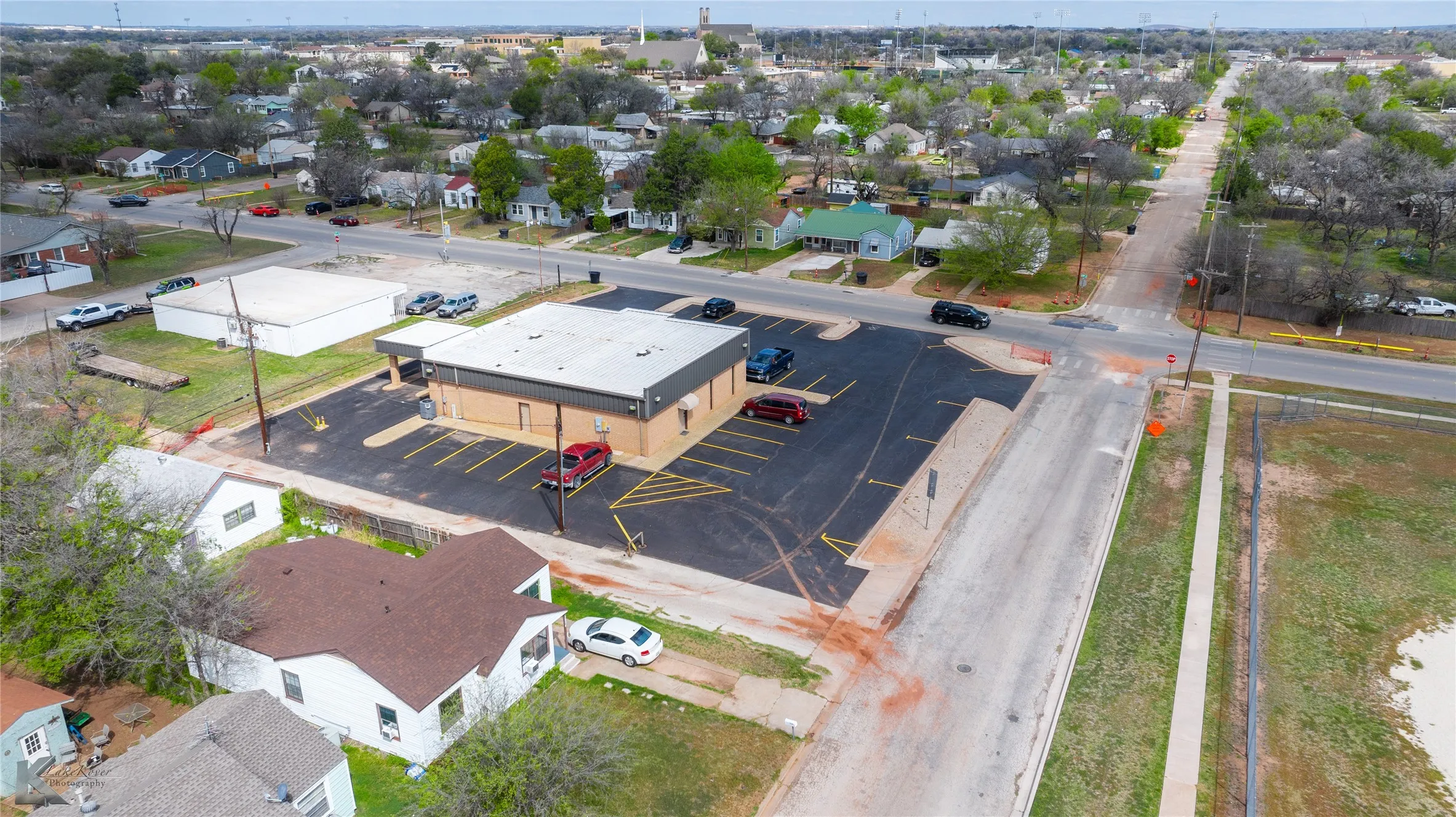 Retail For Sale in Taylor County , 1917 S 20th Street, Abilene, Texas 79602, 0, 0, Garage spaces, 0 Sqft, built in 1983, mls#21362185, Real Estate Agent in Abilene, Homes For Sale in Taylor county, Homes For Sale in Abilene, Realtor in Abilene Texas, Real Estate Brokerage Independent Realty Texas, Luminita Cordes Realtor