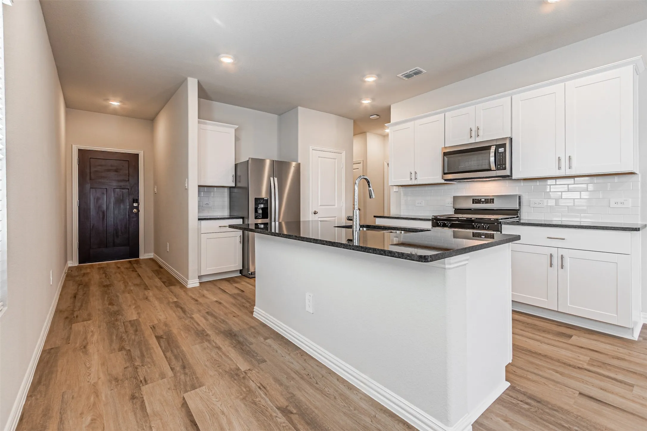 Single Family Residence For Rent in Collin County , 801 Leavenworth Drive, Mc Kinney, Texas 75071, 4 Bedroom, 2 Bathroom, 2 Garage spaces, 1,605 Sqft, built in 2026, mls#21367596, Real Estate Agent in Mc Kinney, Homes For Rent in Collin county, Homes For Rent in Mc Kinney, Realtor in Mc Kinney Texas, Real Estate Brokerage Independent Realty Texas, Luminita Cordes Realtor