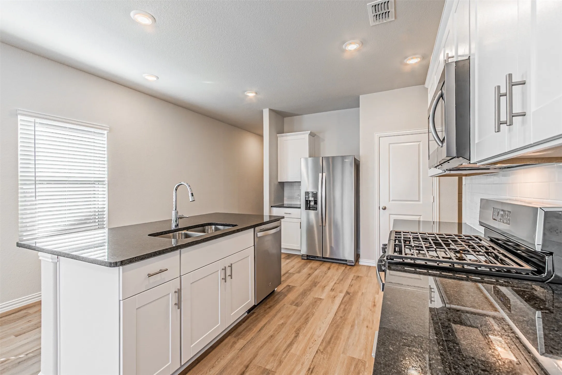 Single Family Residence For Rent in Collin County , 801 Leavenworth Drive, Mc Kinney, Texas 75071, 4 Bedroom, 2 Bathroom, 2 Garage spaces, 1,605 Sqft, built in 2026, mls#21367596, Real Estate Agent in Mc Kinney, Homes For Rent in Collin county, Homes For Rent in Mc Kinney, Realtor in Mc Kinney Texas, Real Estate Brokerage Independent Realty Texas, Luminita Cordes Realtor