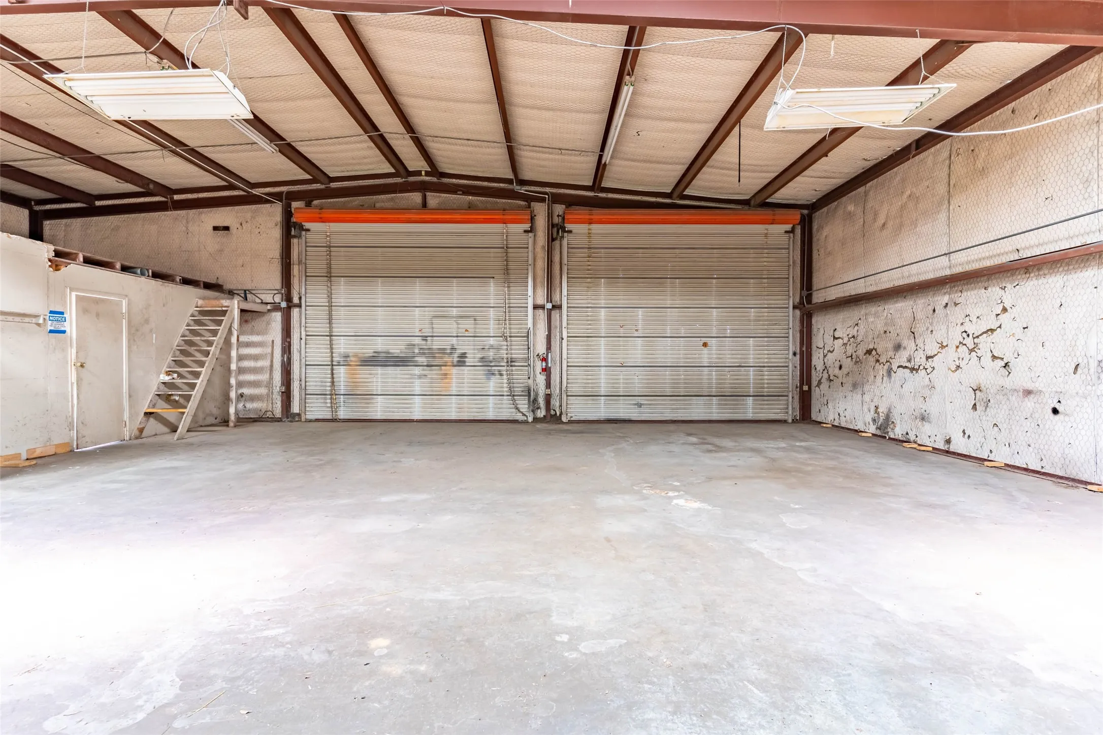 Warehouse For Rent in Kaufman County , 2000 Front Street 2002, Kaufman, Texas 75142, 0, 0, Garage spaces, 0 Sqft, built in 2020, mls#21362204, Real Estate Agent in Kaufman, Homes For Rent in Kaufman county, Homes For Rent in Kaufman, Realtor in Kaufman Texas, Real Estate Brokerage Independent Realty Texas, Luminita Cordes Realtor