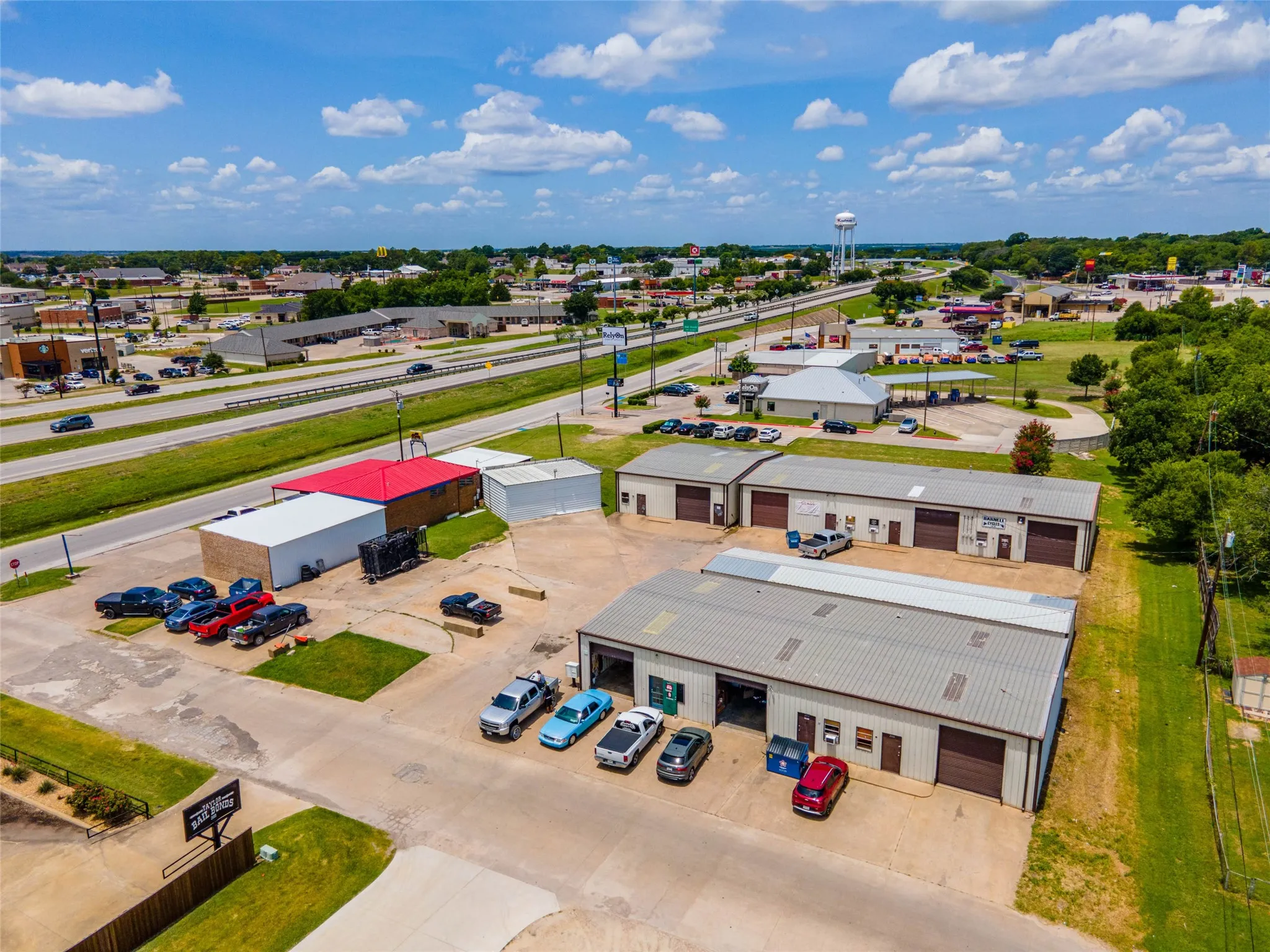Warehouse For Rent in Kaufman County , 2000 Front Street 2002, Kaufman, Texas 75142, 0, 0, Garage spaces, 0 Sqft, built in 2020, mls#21362204, Real Estate Agent in Kaufman, Homes For Rent in Kaufman county, Homes For Rent in Kaufman, Realtor in Kaufman Texas, Real Estate Brokerage Independent Realty Texas, Luminita Cordes Realtor