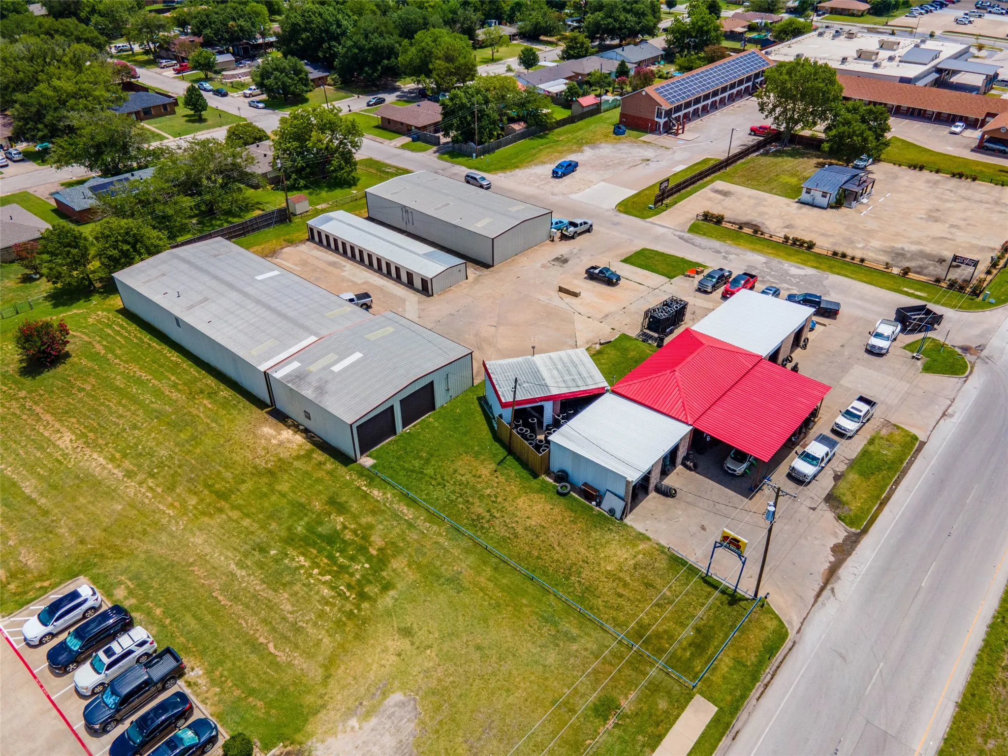 Warehouse For Rent in Kaufman County , 2000 Front Street 2002, Kaufman, Texas 75142, 0, 0, Garage spaces, 0 Sqft, built in 2020, mls#21362204, Real Estate Agent in Kaufman, Homes For Rent in Kaufman county, Homes For Rent in Kaufman, Realtor in Kaufman Texas, Real Estate Brokerage Independent Realty Texas, Luminita Cordes Realtor