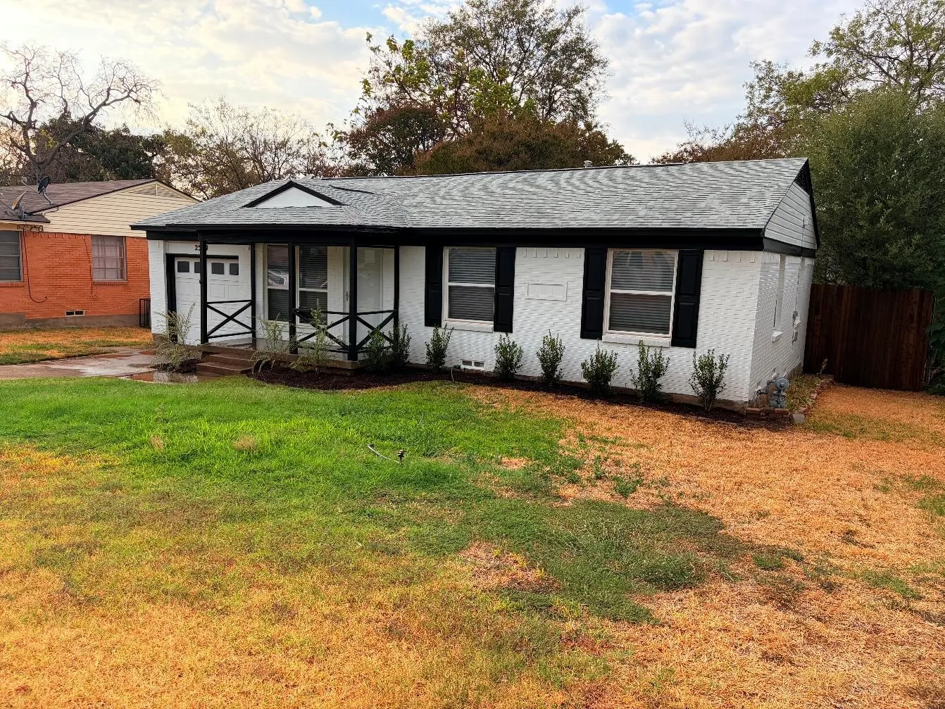 Single Family Residence For Rent in Dallas County , 2579 Springvale Drive, Farmers Branch, Texas 75234, 3 Bedroom, 2 Bathroom, 1 Garage spaces, 918 Sqft, built in 1958, mls#21367407, Real Estate Agent in Farmers Branch, Homes For Rent in Dallas county, Homes For Rent in Farmers Branch, Realtor in Farmers Branch Texas, Real Estate Brokerage Independent Realty Texas, Luminita Cordes Realtor