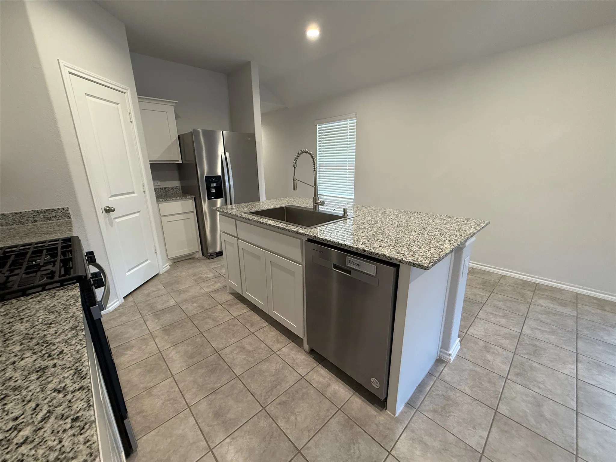 Single Family Residence For Sale in Wise County , 124 Greengate Drive, Boyd, Texas 76023, 3 Bedroom, 2 Bathroom, 2 Garage spaces, 1,333 Sqft, built in 2022, mls#21367403, Real Estate Agent in Boyd, Homes For Sale in Wise county, Homes For Sale in Boyd, Realtor in Boyd Texas, Real Estate Brokerage Independent Realty Texas, Luminita Cordes Realtor