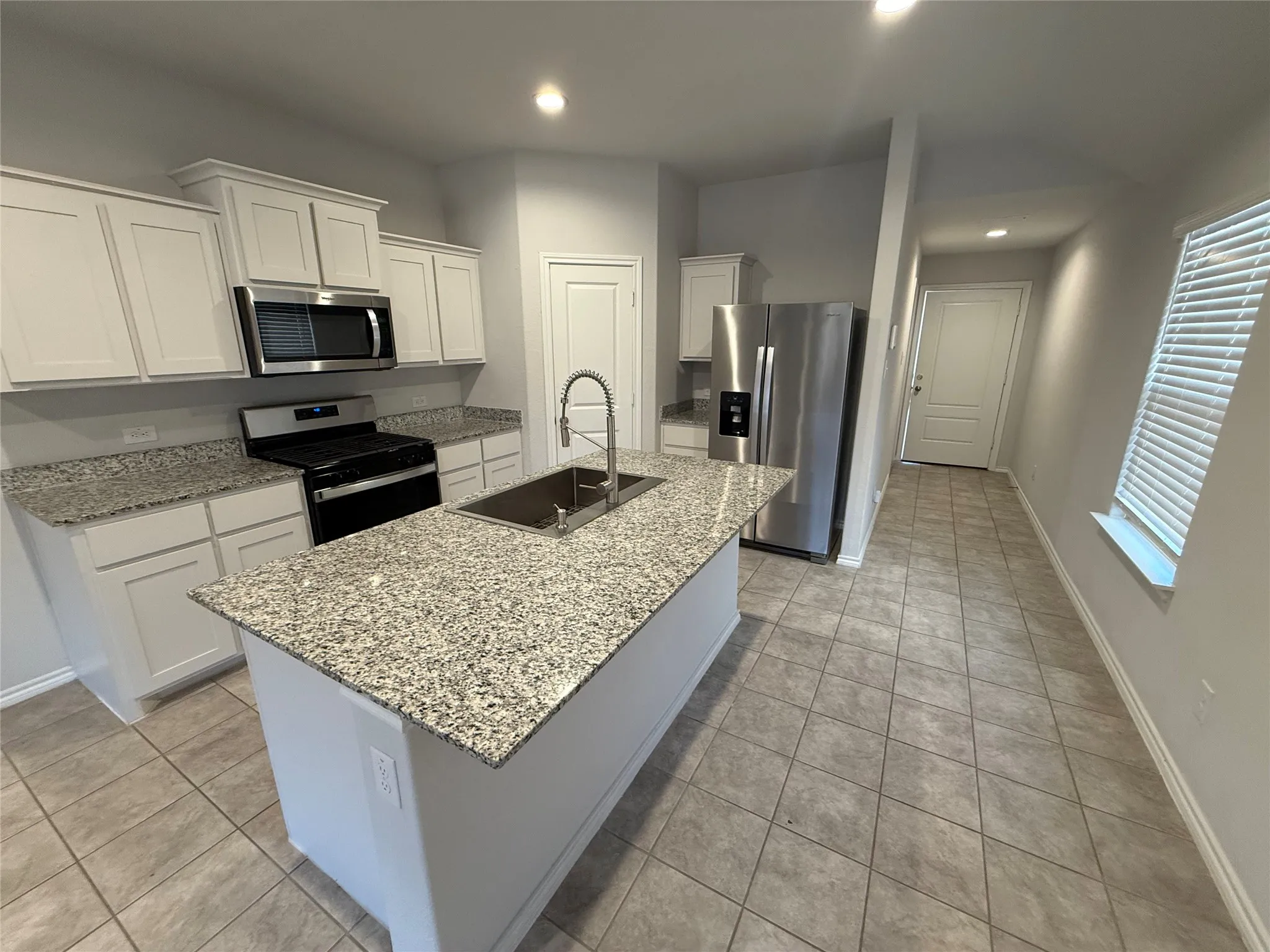 Single Family Residence For Sale in Wise County , 124 Greengate Drive, Boyd, Texas 76023, 3 Bedroom, 2 Bathroom, 2 Garage spaces, 1,333 Sqft, built in 2022, mls#21367403, Real Estate Agent in Boyd, Homes For Sale in Wise county, Homes For Sale in Boyd, Realtor in Boyd Texas, Real Estate Brokerage Independent Realty Texas, Luminita Cordes Realtor
