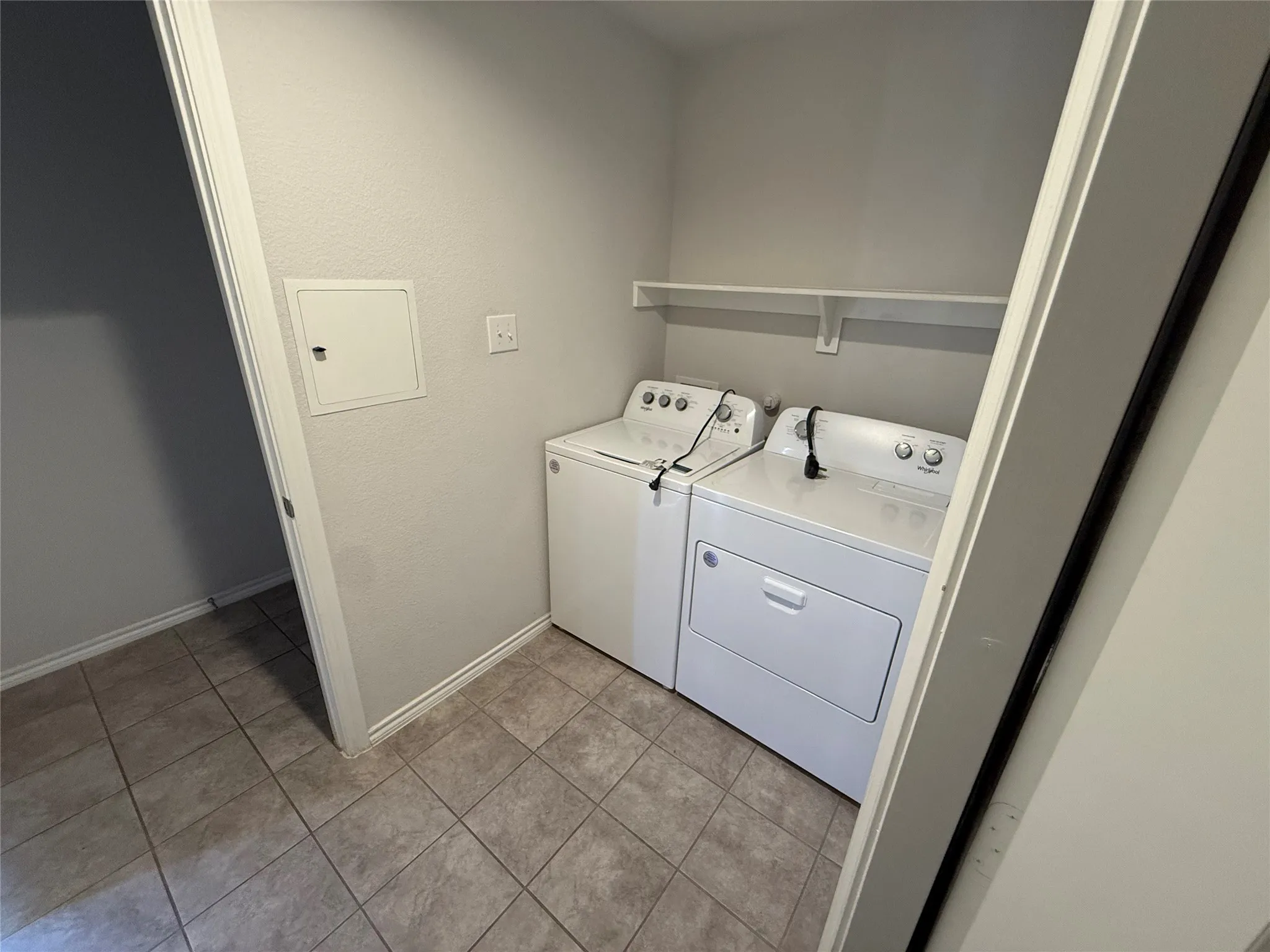 Single Family Residence For Sale in Wise County , 124 Greengate Drive, Boyd, Texas 76023, 3 Bedroom, 2 Bathroom, 2 Garage spaces, 1,333 Sqft, built in 2022, mls#21367403, Real Estate Agent in Boyd, Homes For Sale in Wise county, Homes For Sale in Boyd, Realtor in Boyd Texas, Real Estate Brokerage Independent Realty Texas, Luminita Cordes Realtor