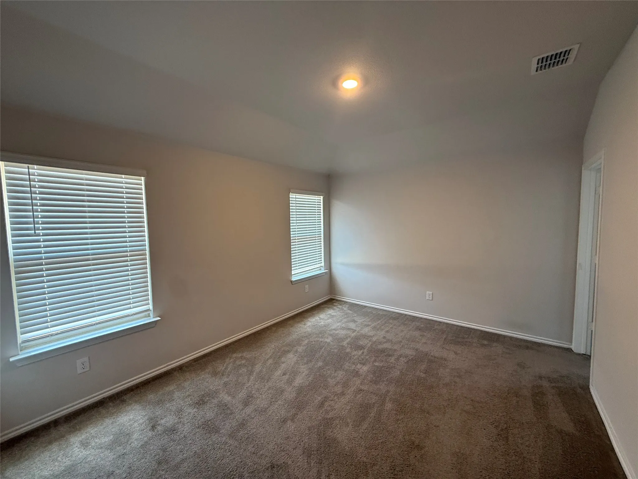 Single Family Residence For Sale in Wise County , 124 Greengate Drive, Boyd, Texas 76023, 3 Bedroom, 2 Bathroom, 2 Garage spaces, 1,333 Sqft, built in 2022, mls#21367403, Real Estate Agent in Boyd, Homes For Sale in Wise county, Homes For Sale in Boyd, Realtor in Boyd Texas, Real Estate Brokerage Independent Realty Texas, Luminita Cordes Realtor