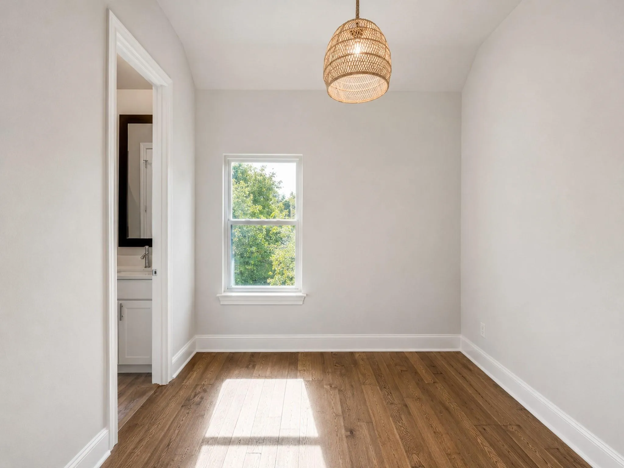Townhouse For Rent in Dallas County , 2114 Wenge Lane, Dallas, Texas 75219, 3 Bedroom, 4 Bathroom, 2 Garage spaces, 1,932 Sqft, built in 2021, mls#21367598, Real Estate Agent in Dallas, Homes For Rent in Dallas county, Homes For Rent in Dallas, Realtor in Dallas Texas, Real Estate Brokerage Independent Realty Texas, Luminita Cordes Realtor